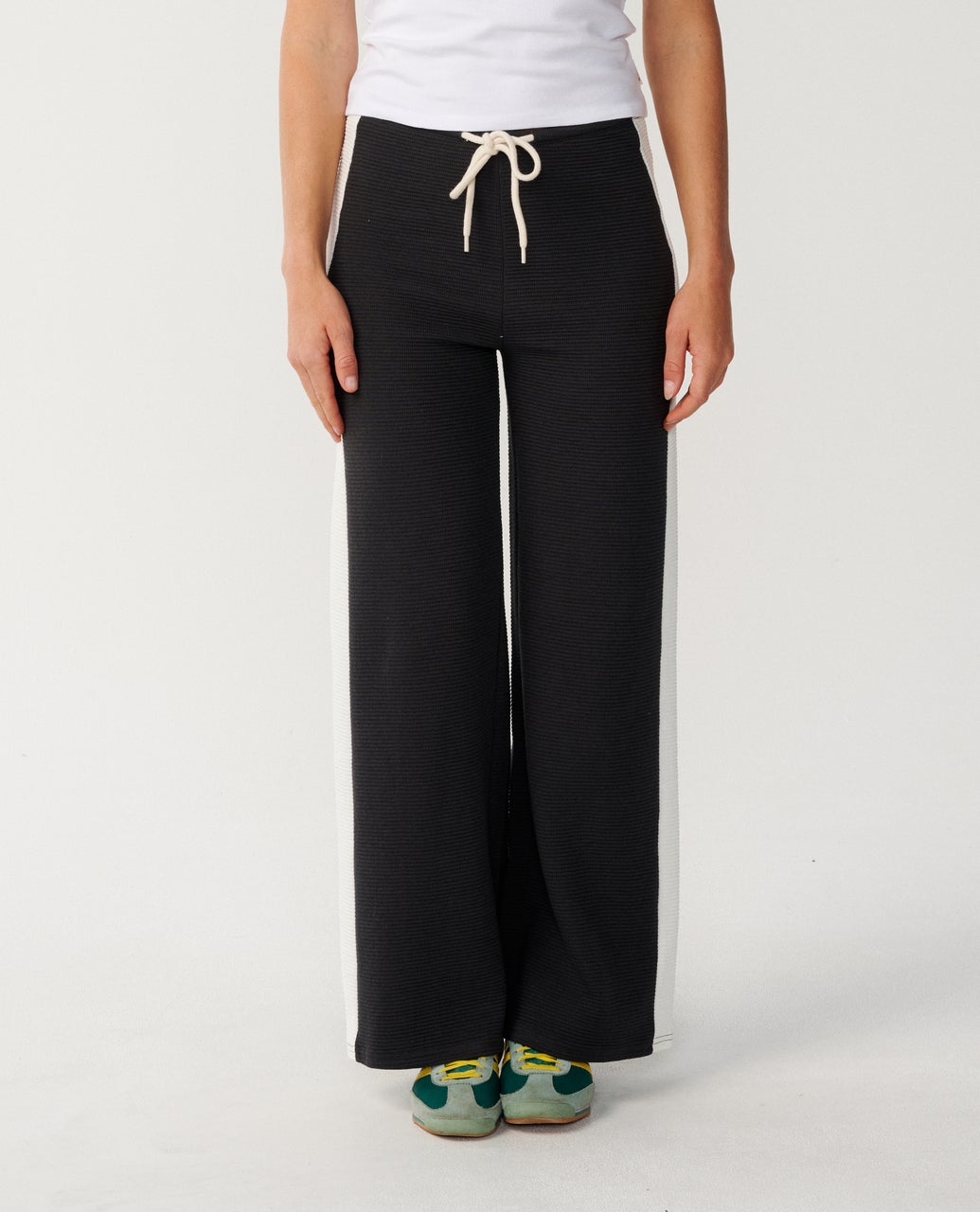 Retro Swell Wide Leg Pant - Washed Pant