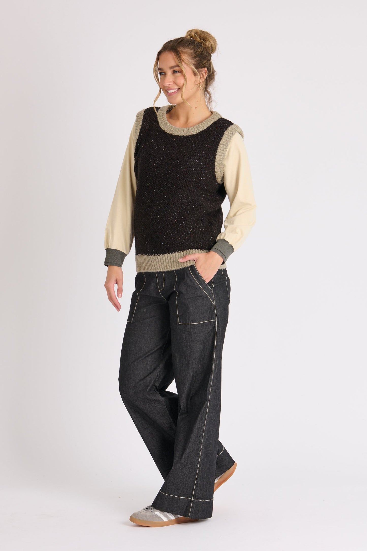 Contrast Band Vest - Black Fleck