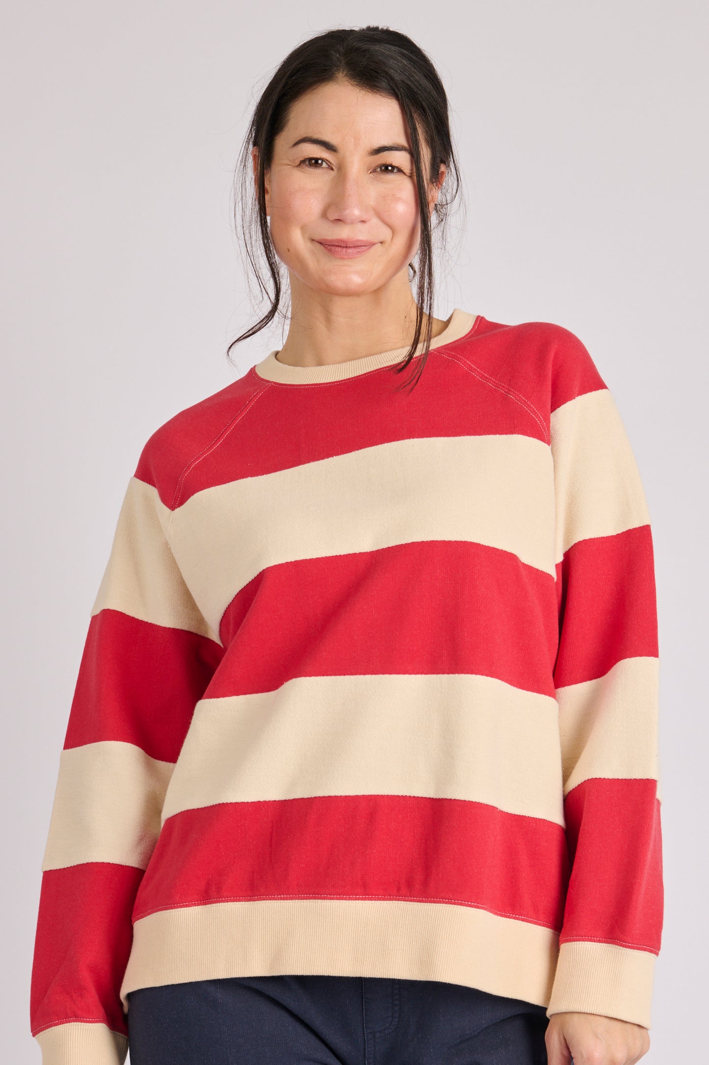 One Ten Willow Panel Crew Popover Cherry / Ecru