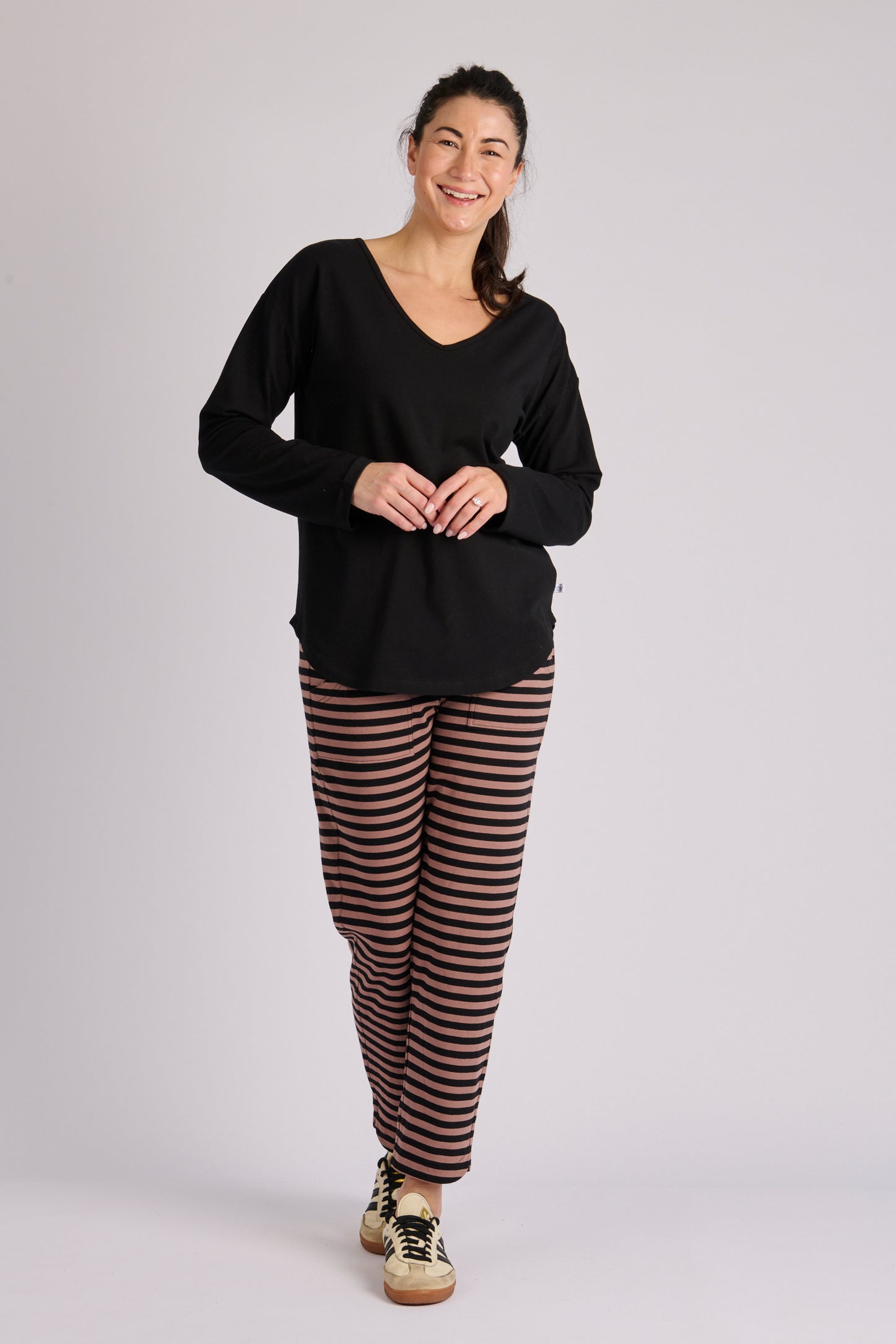 One Ten Willow Cuff Sleeve Scoop Hem Tee - Black (view 2)