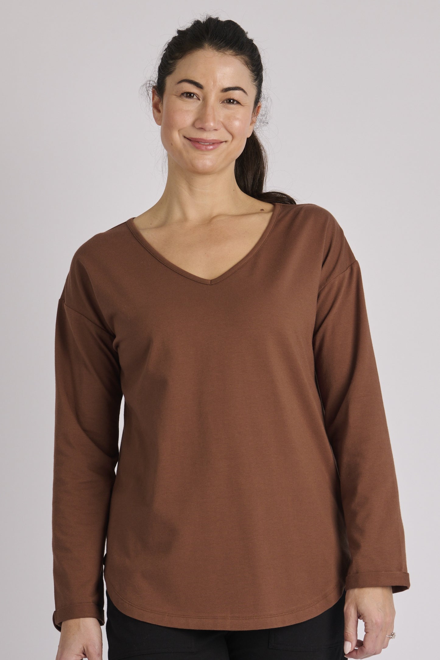 One Ten Willow Cuff Sleeve Scoop Hem Tee - Chocolate