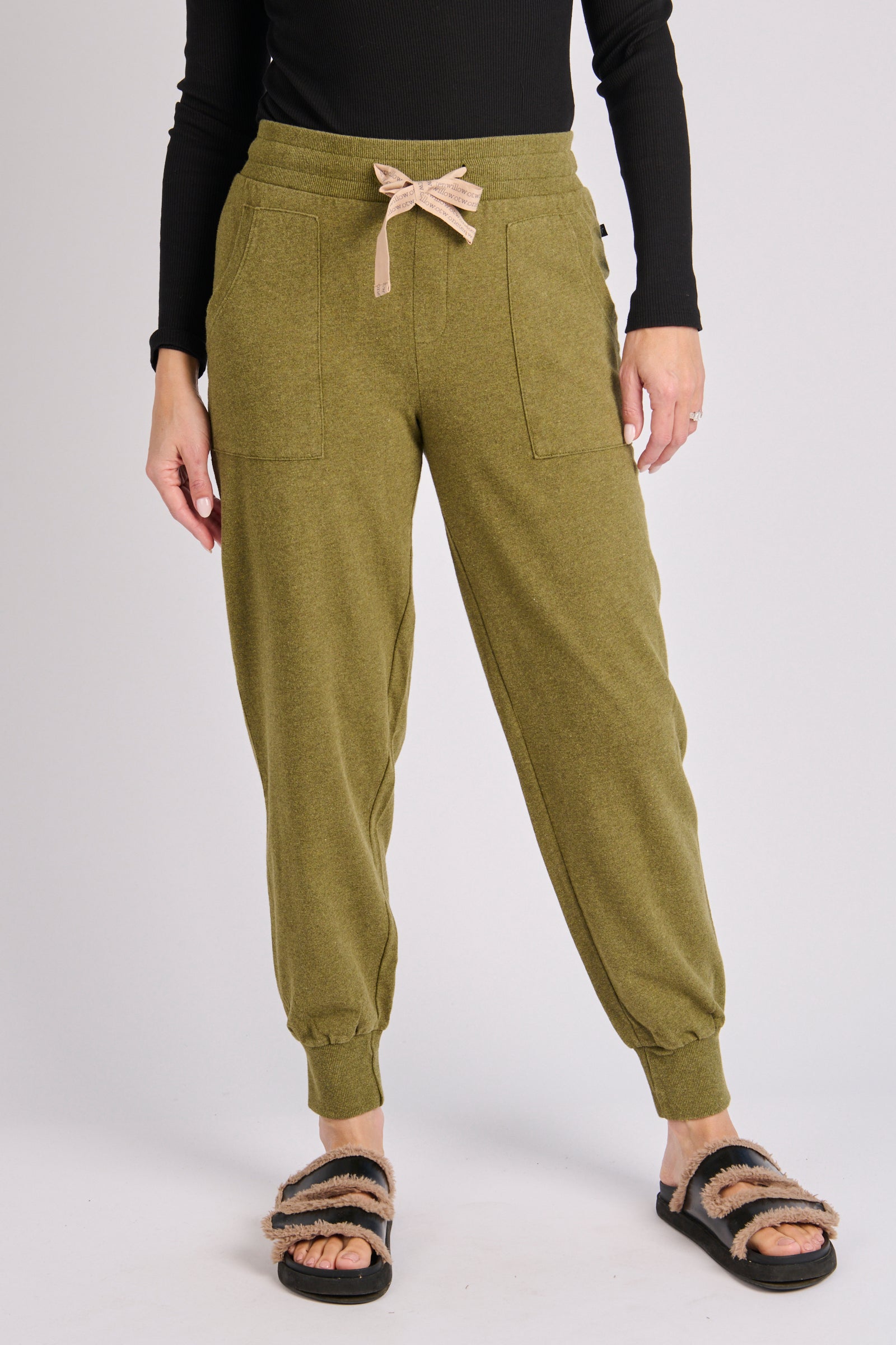 One Ten Willow Pocket Detail Pant - Green