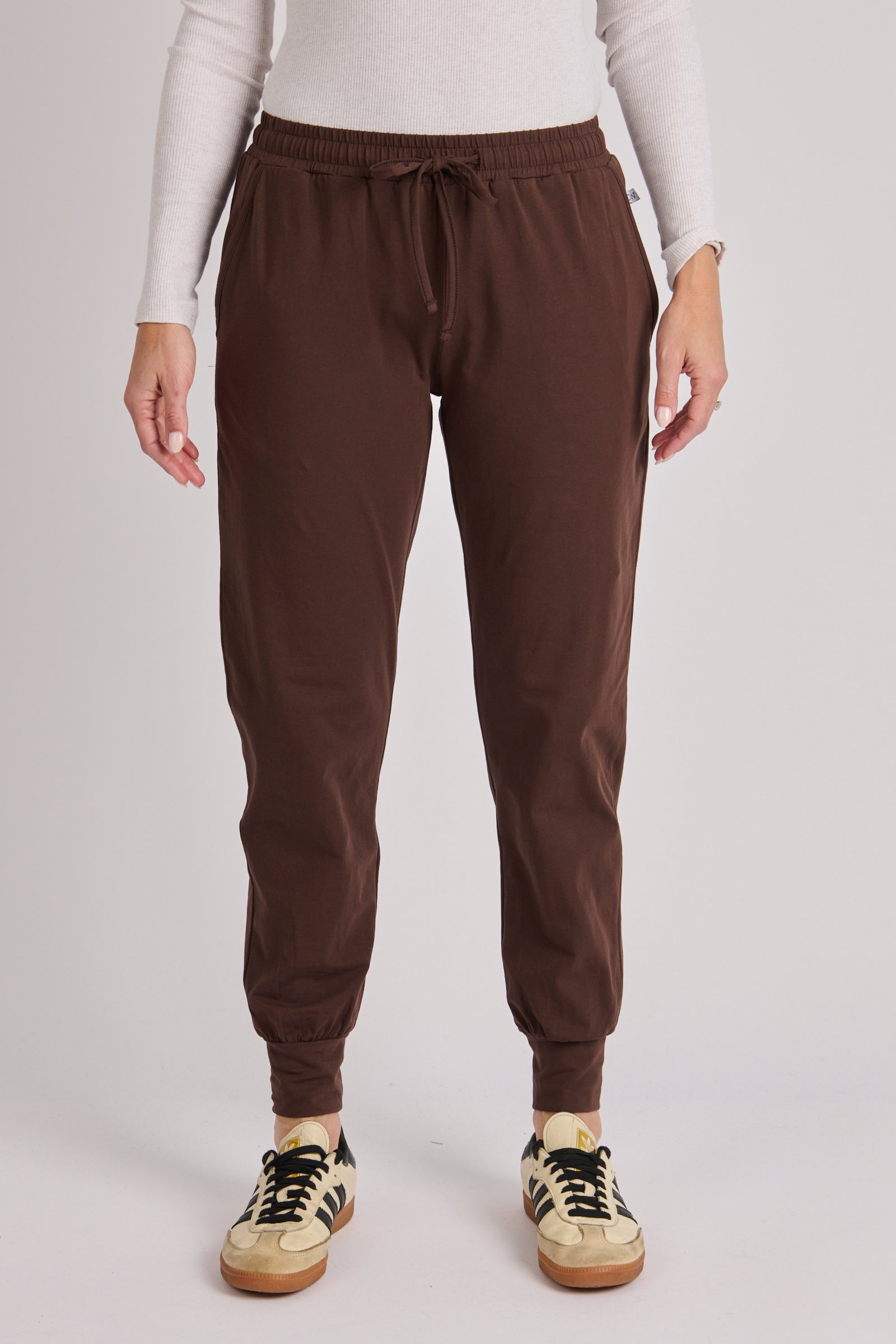 One Ten Willow Everyday Pant Coffee