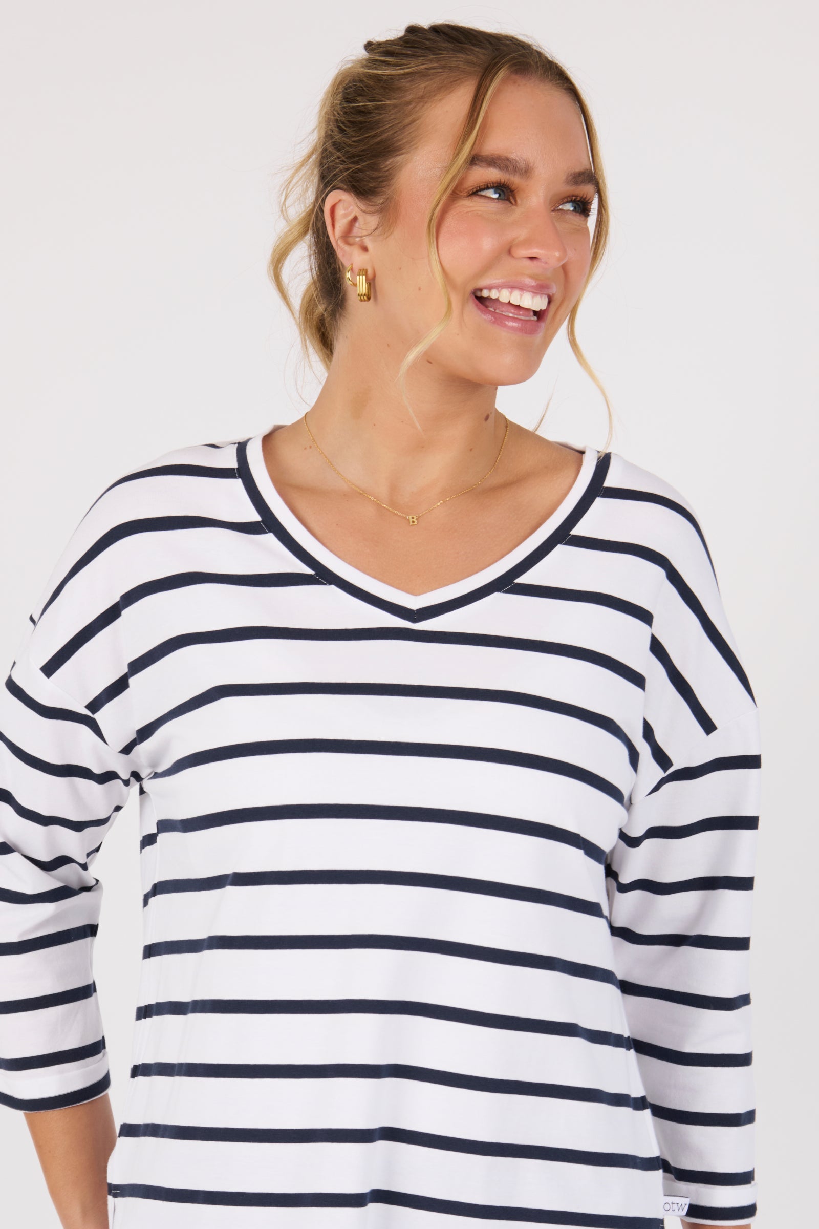 One Ten Willow V-Neck 3/4 Sleeve Top - White / Navy Stripe