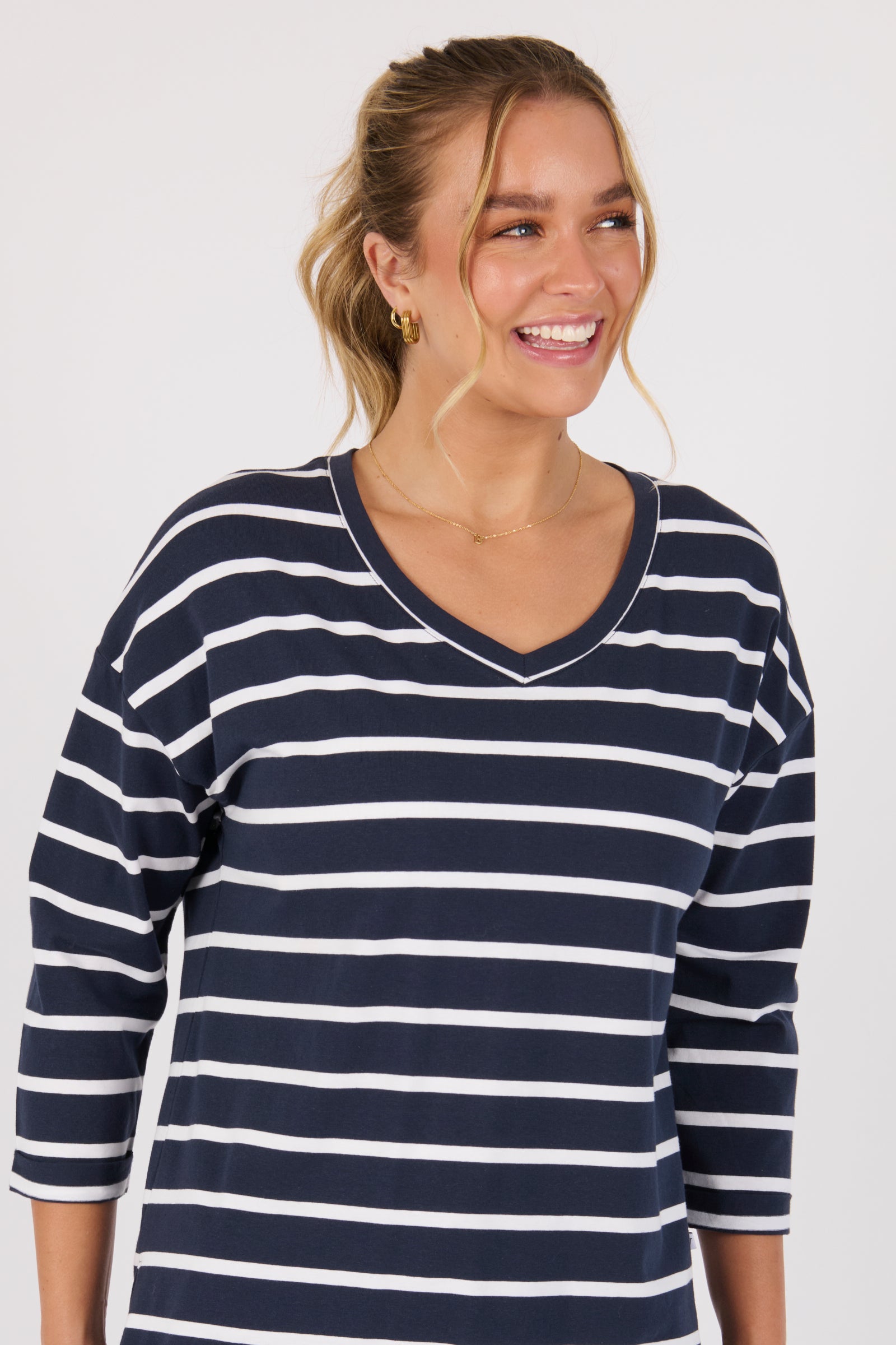One Ten Willow V-Neck 3/4 Sleeve Top - Navy / White Stripe