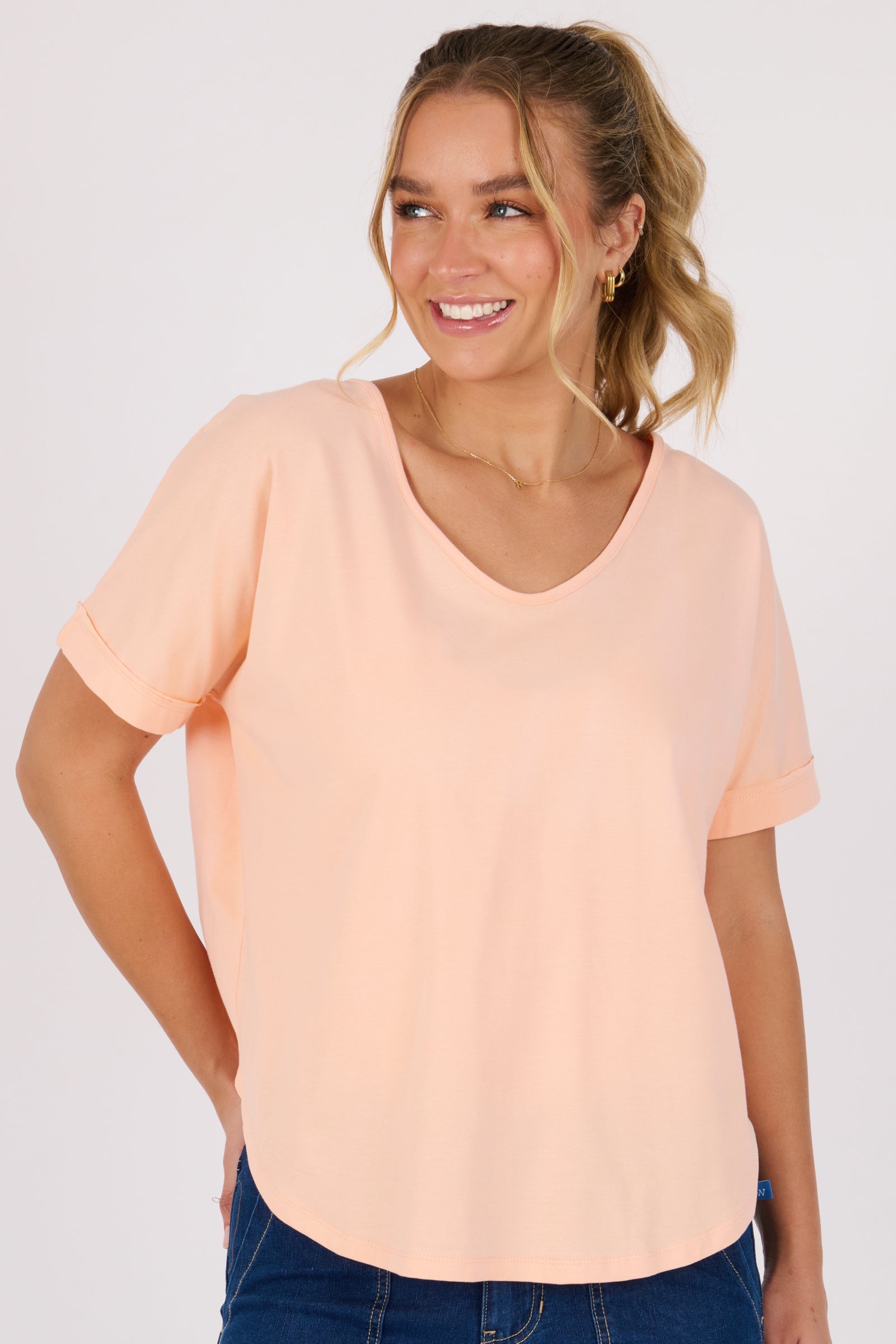 One Ten Willow V-Neck Curve Hem Tee - Melon