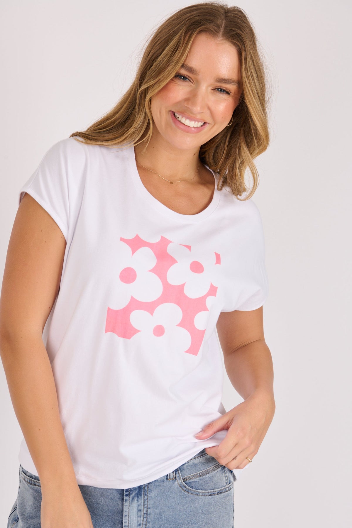 One Ten Willow shell tee with pink daisy print, front view