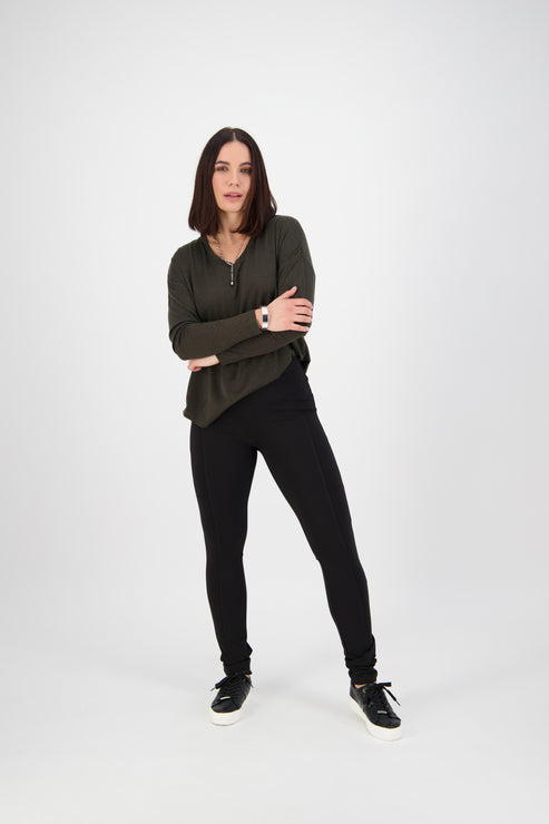 Vassalli Full Length Skinny Leg Ponti Pant - Black (view 2)