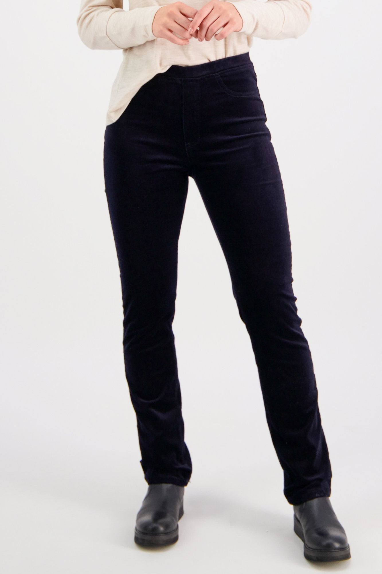 Vassalli Slim Leg Cord Pull On Midnight