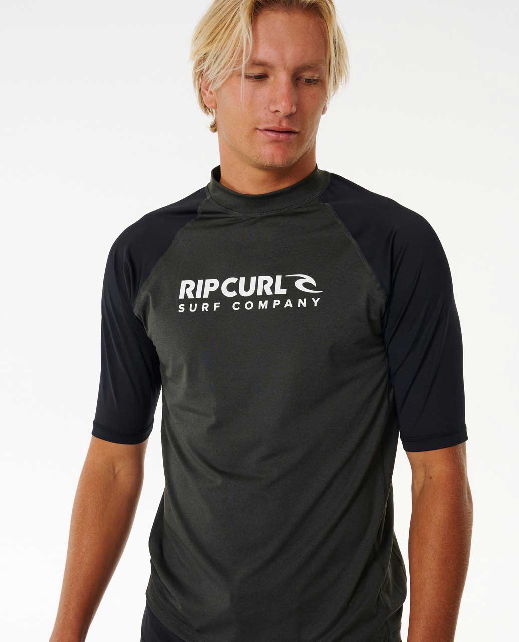 Rip Curl Shock UPF Short Sleeve - Black Marle (view 3)