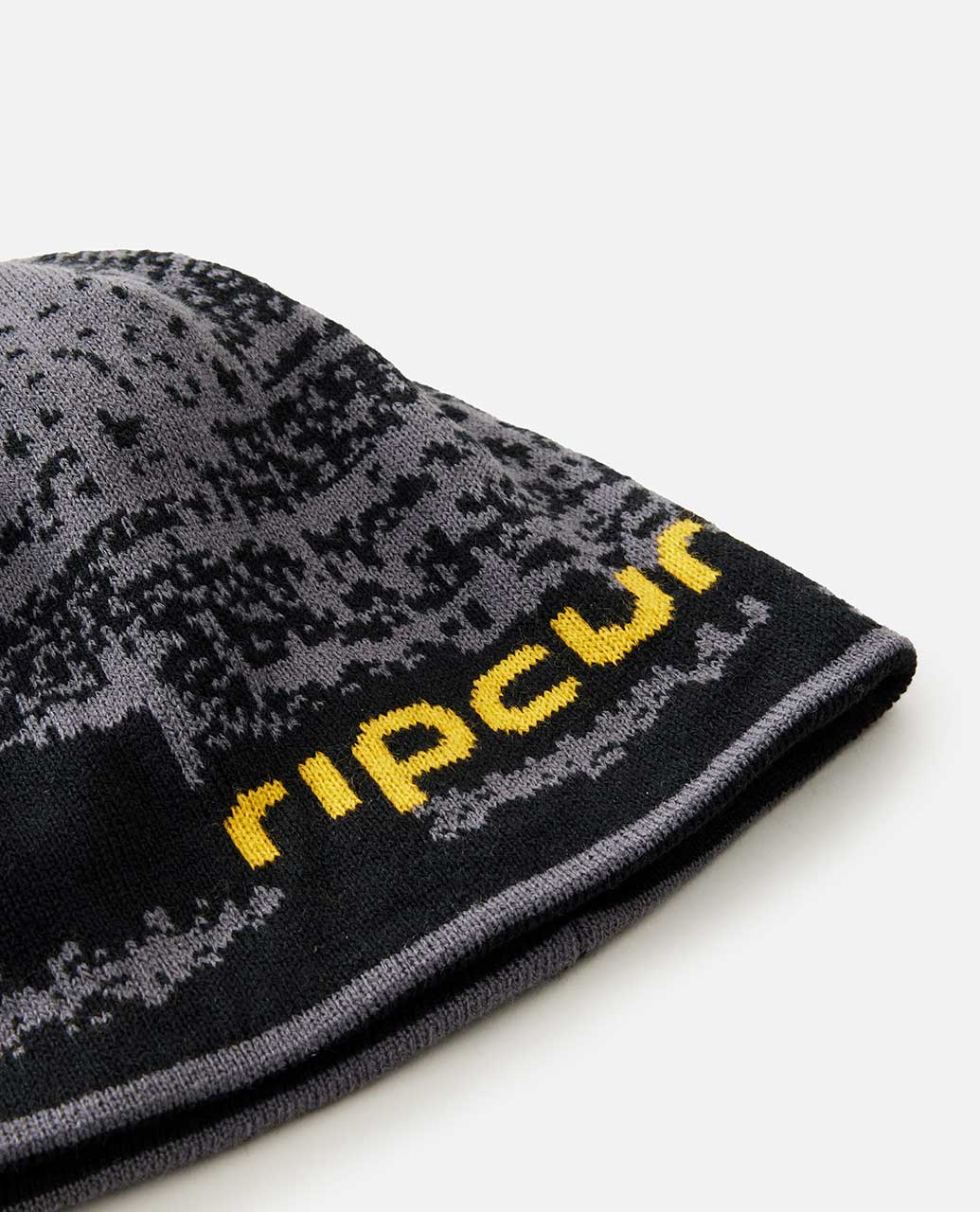 Archive Skull Beanie - Black