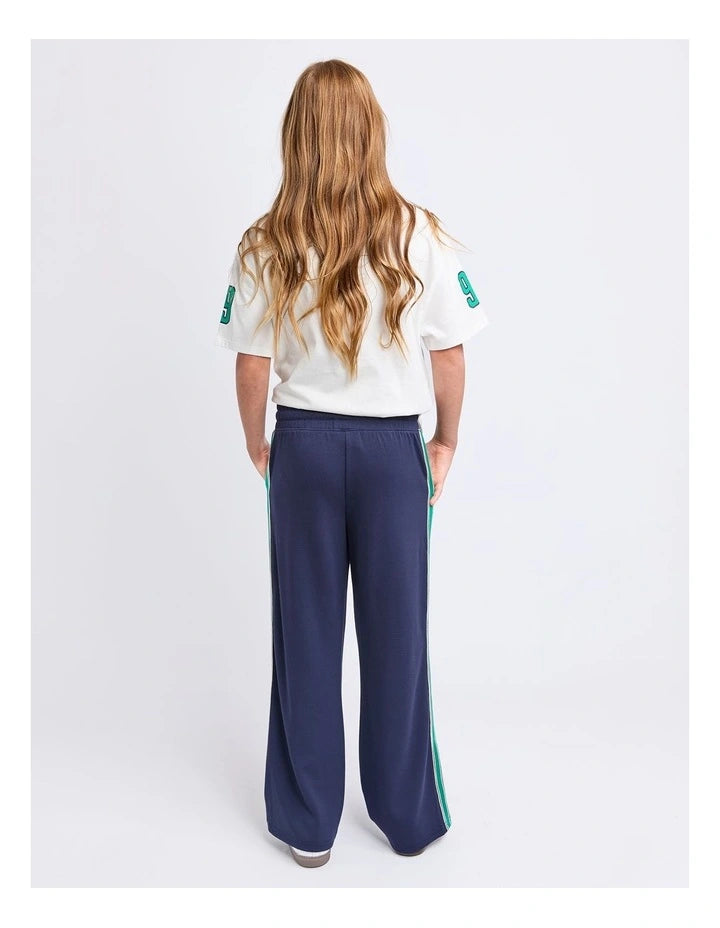 Ultimate Flare Trackpant - Navy