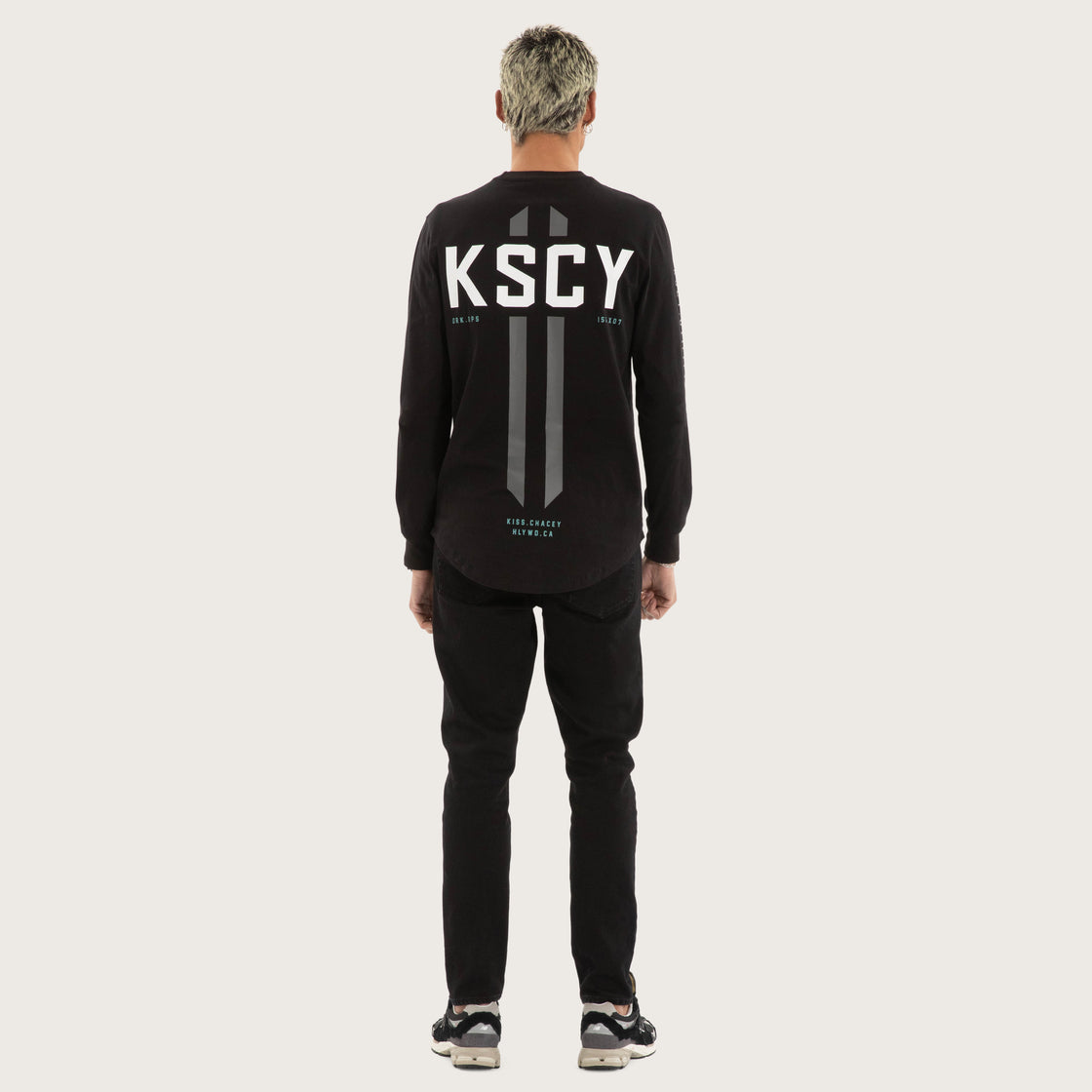 Kiss Chacey Arcade Dual Curve LS Tee - Jet Black (view 4)