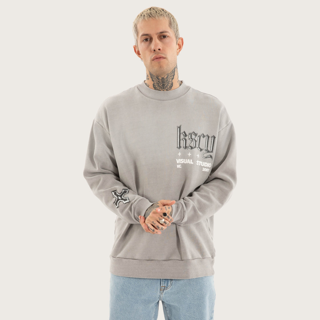 Kiss Chacey Kingdom Relaxed Sweater - Alloy (view 2)