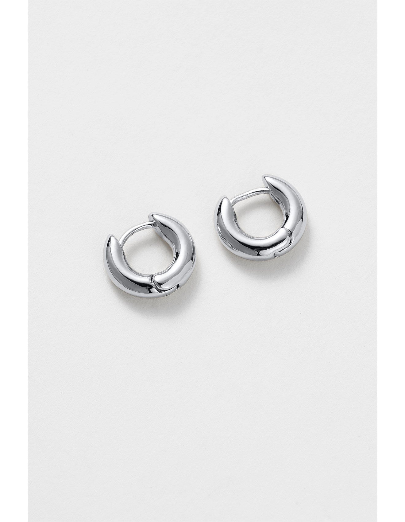Zafino Suri Huggie - Silver (view 2)