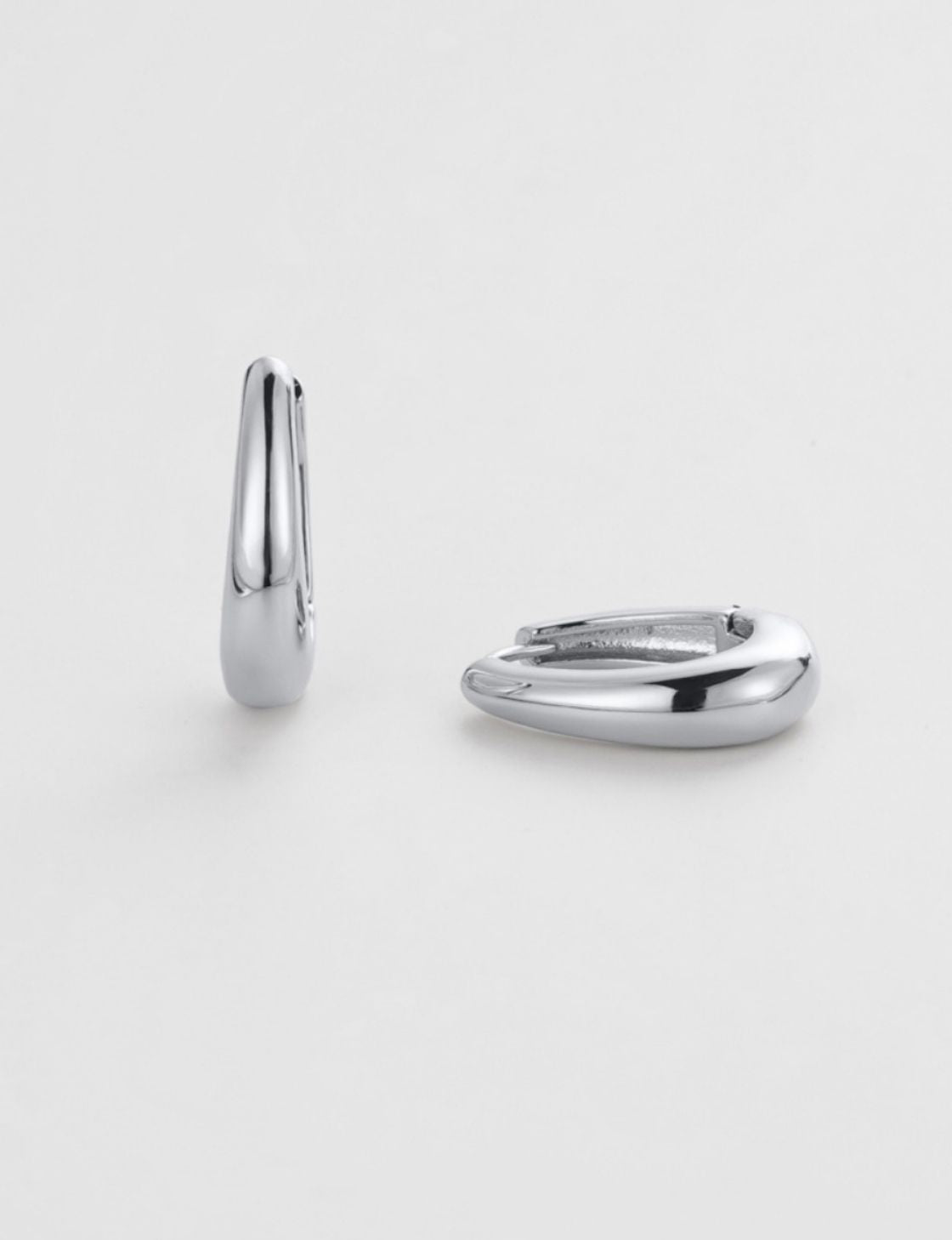Zafino Pia Hoop Medium - Silver (view 2)