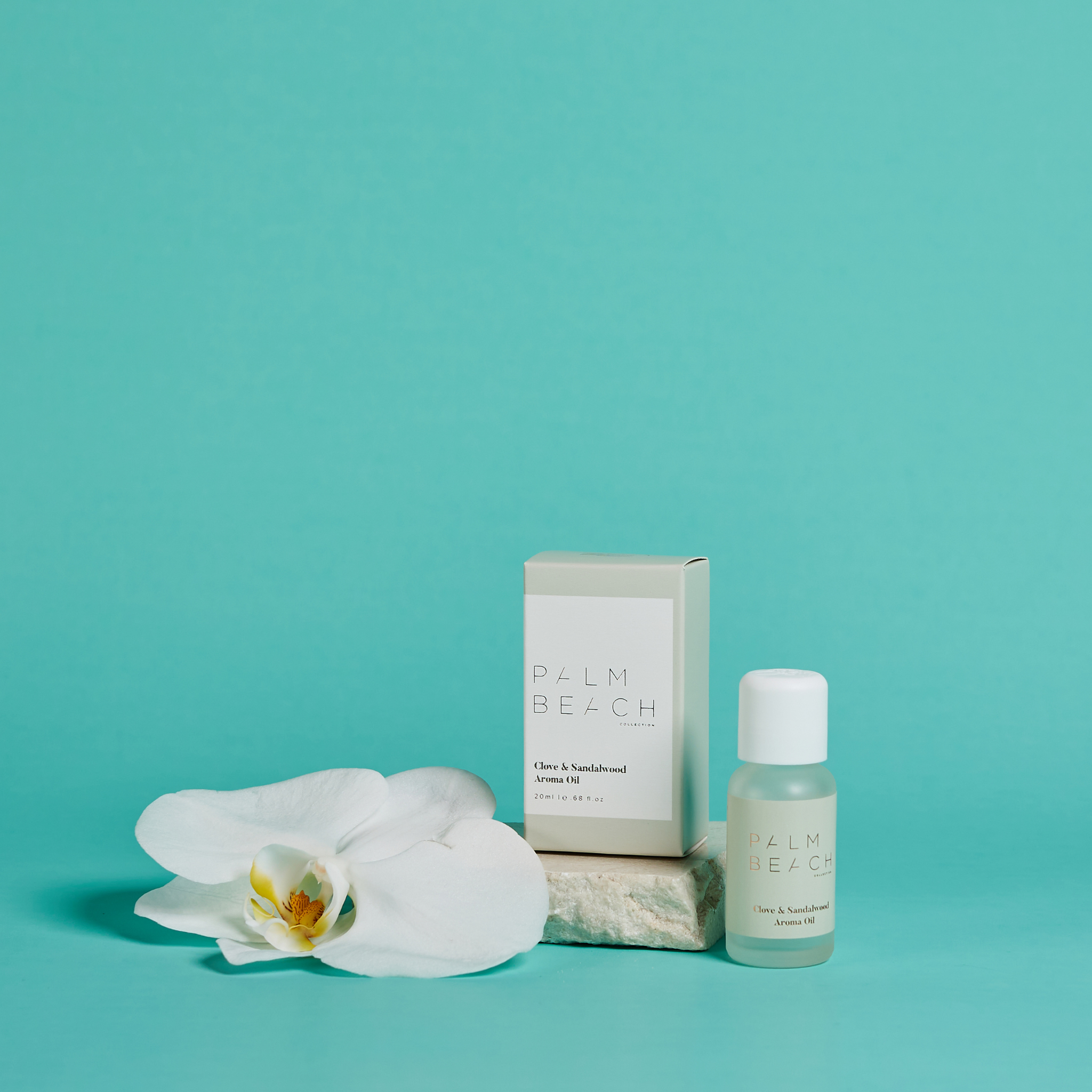 Palm Beach Clove & Sandalwood Aroma Oil detail