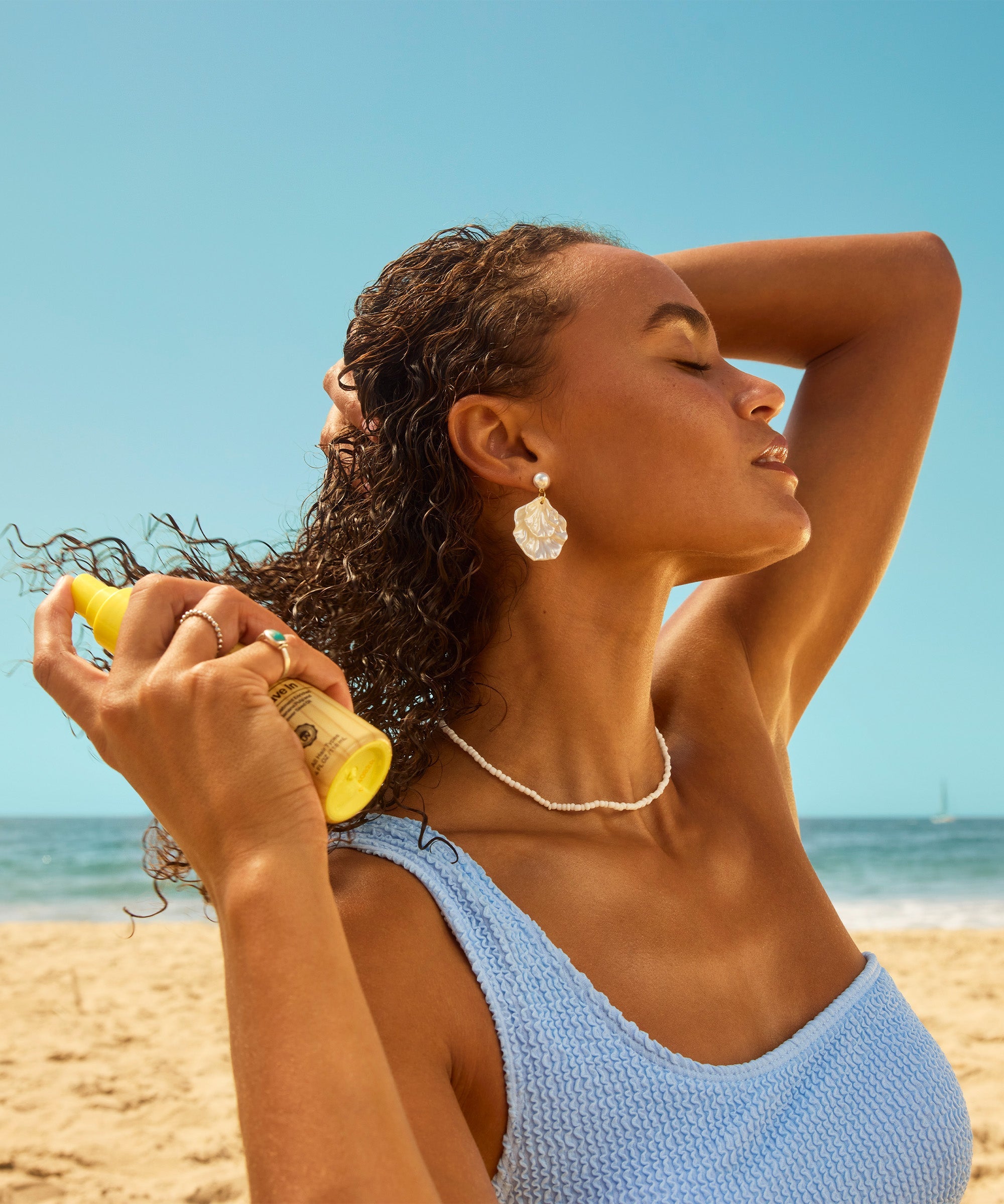 Sun Bum Revitalizing 3 in 1 Leave In application