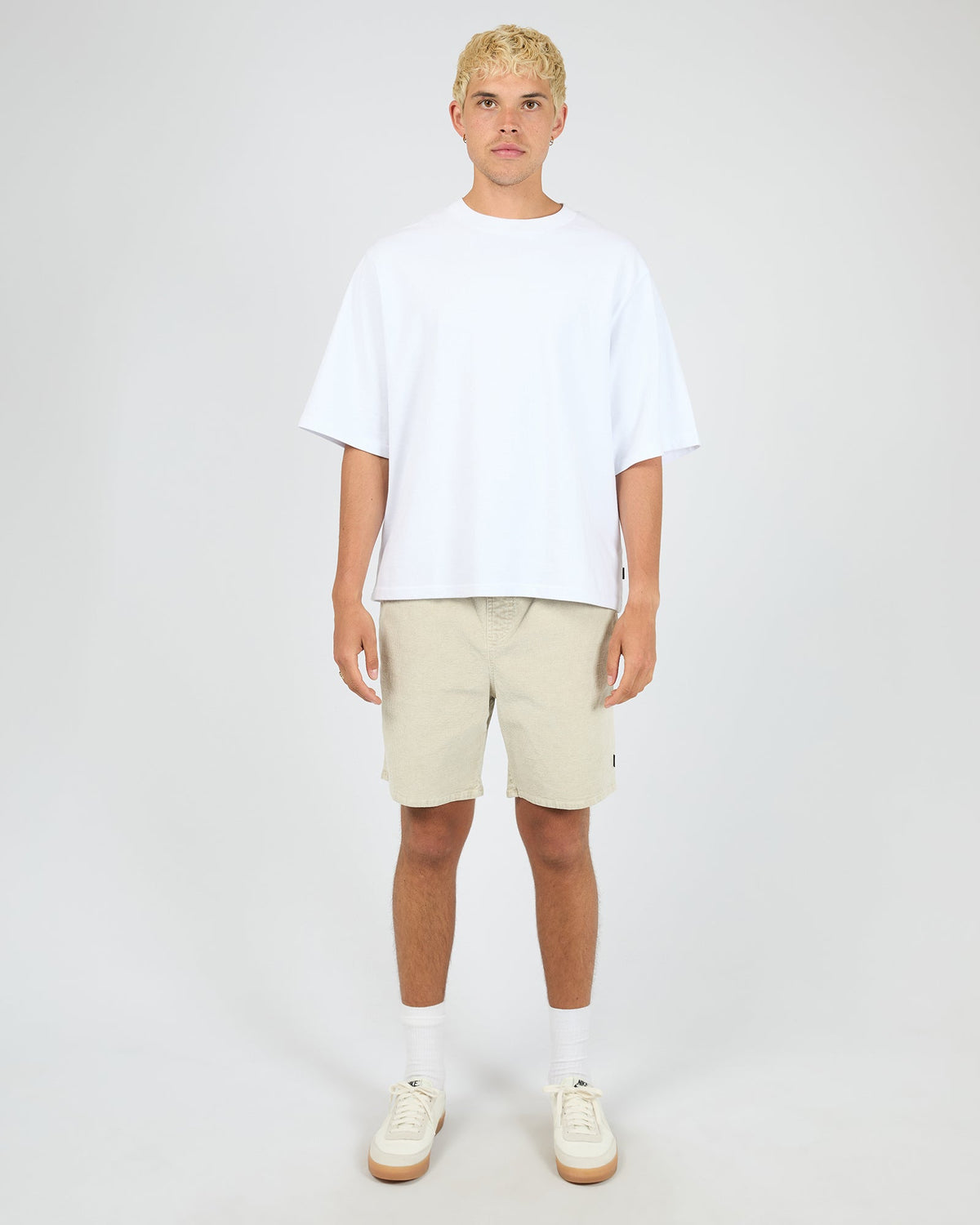 Silent Theory Cord Short Natural detail