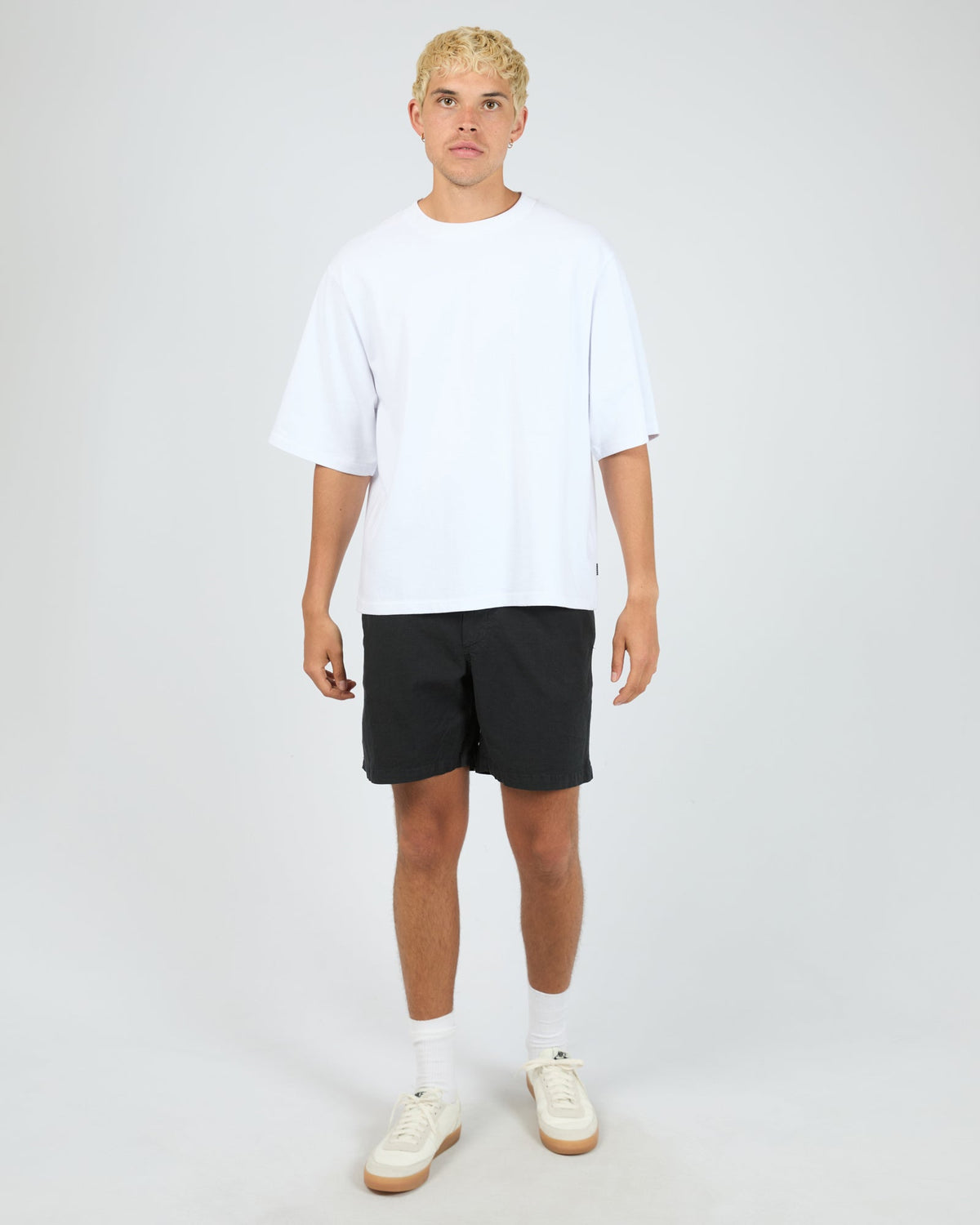 Silent Theory Elastic Waist Short Black detail