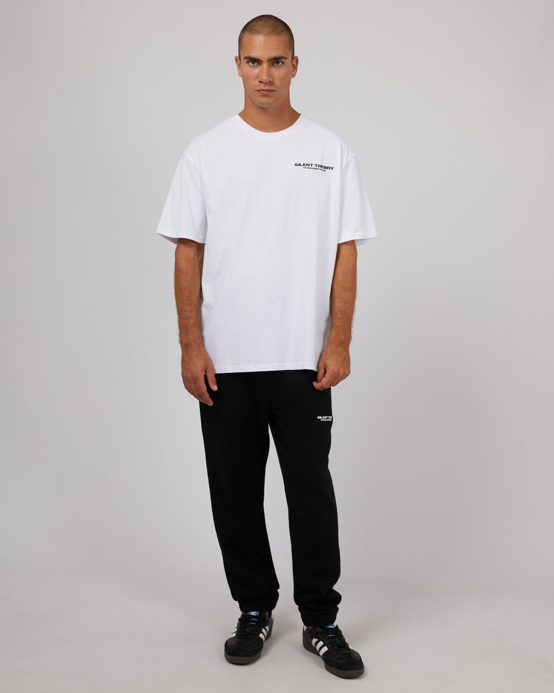 Essential Theory Track Pant - Black