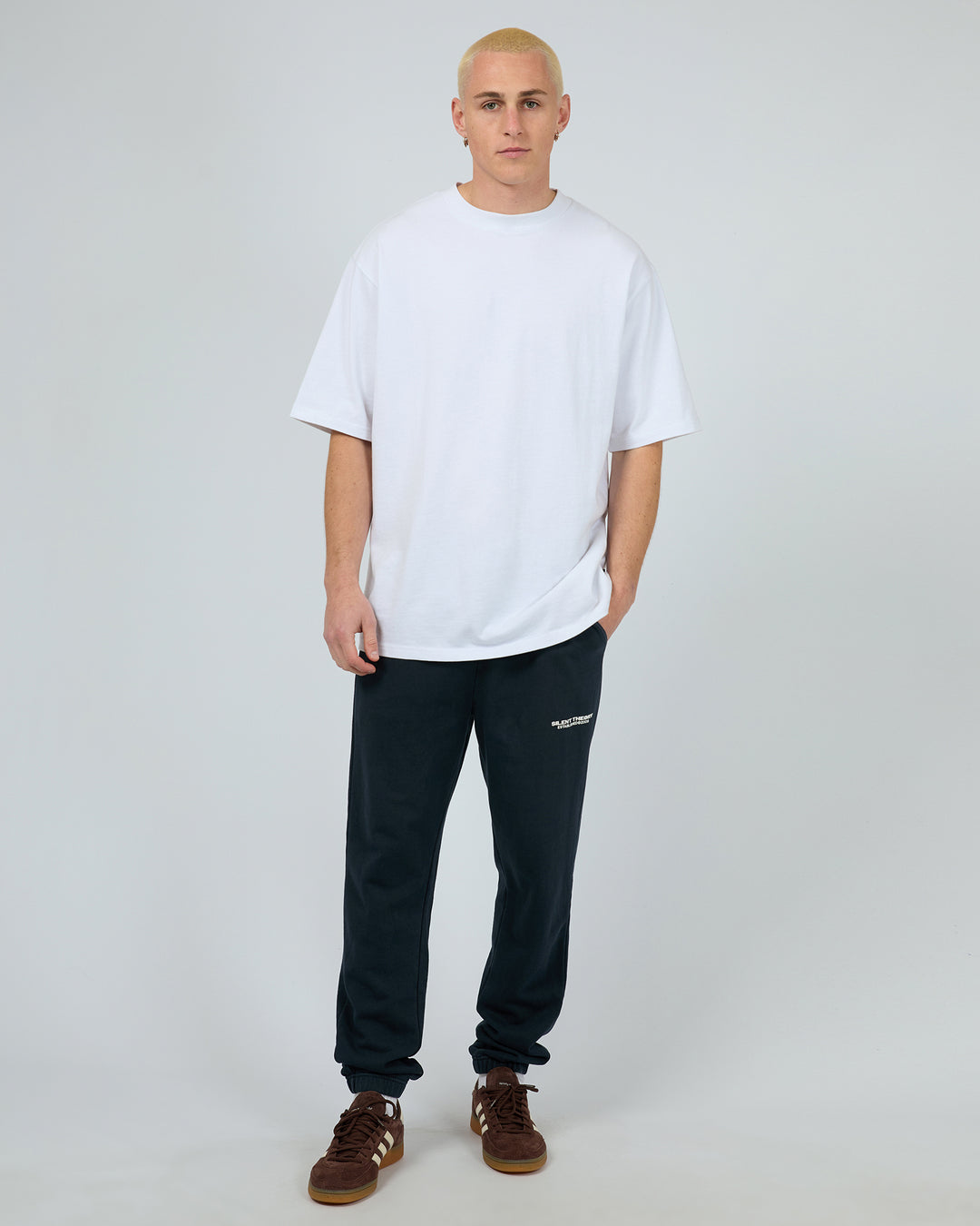 Silent Theory Essential Theory Trackpant V2 - Navy (view 2)