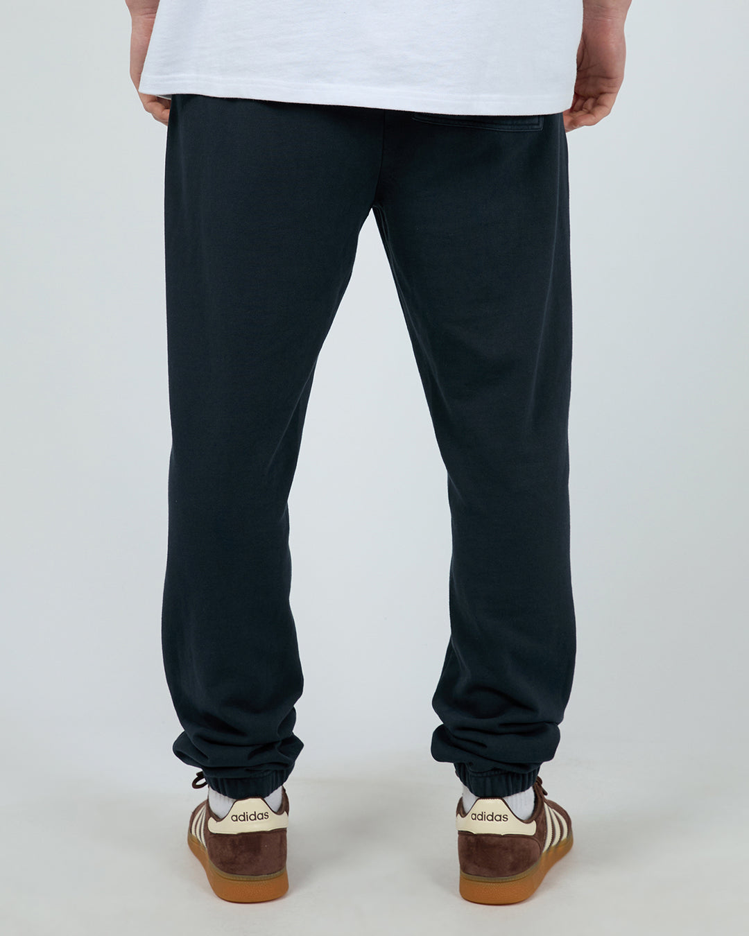 Silent Theory Essential Theory Trackpant V2 - Navy (view 3)