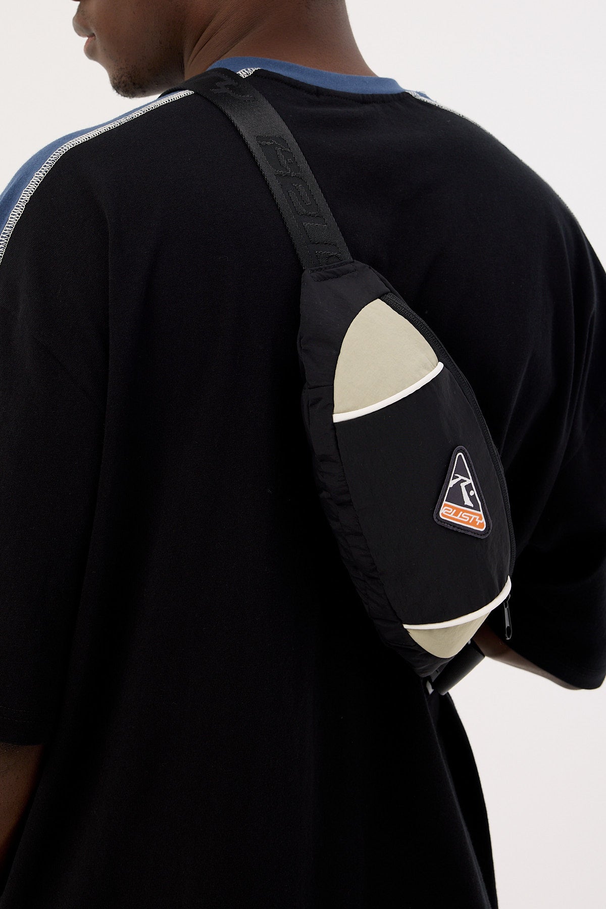 Rusty Trisector Crossbody Bag - Black (view 2)