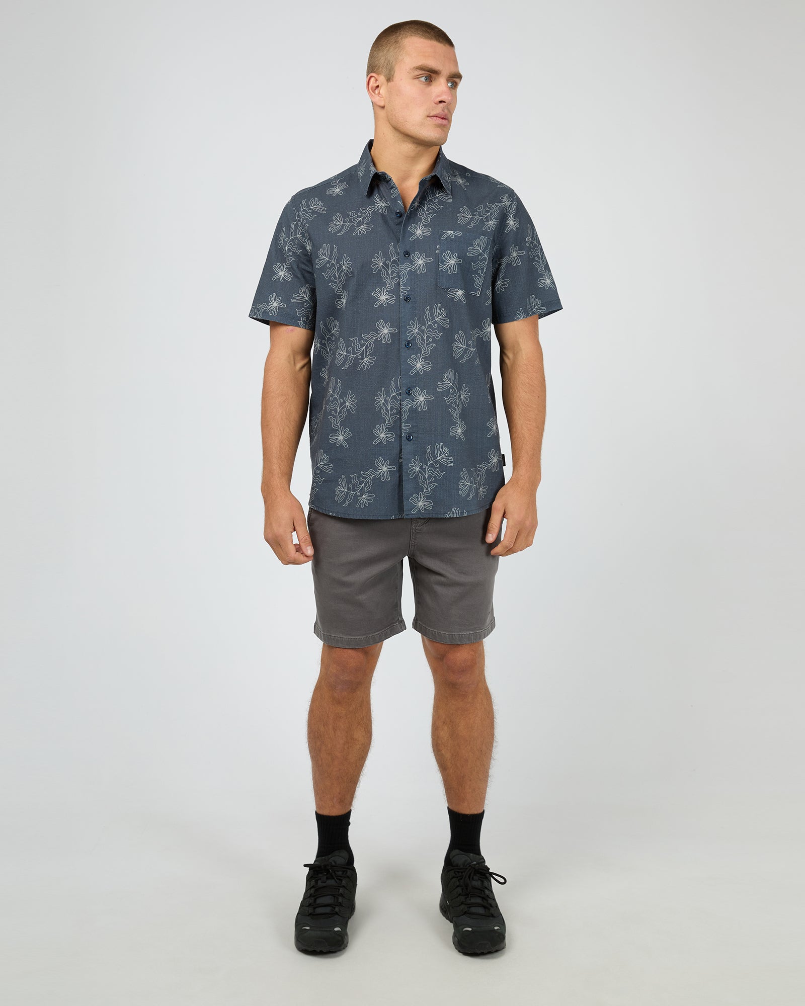 Saint Goliath Blackgate Short Sleeve Shirt – Navy (view 2)