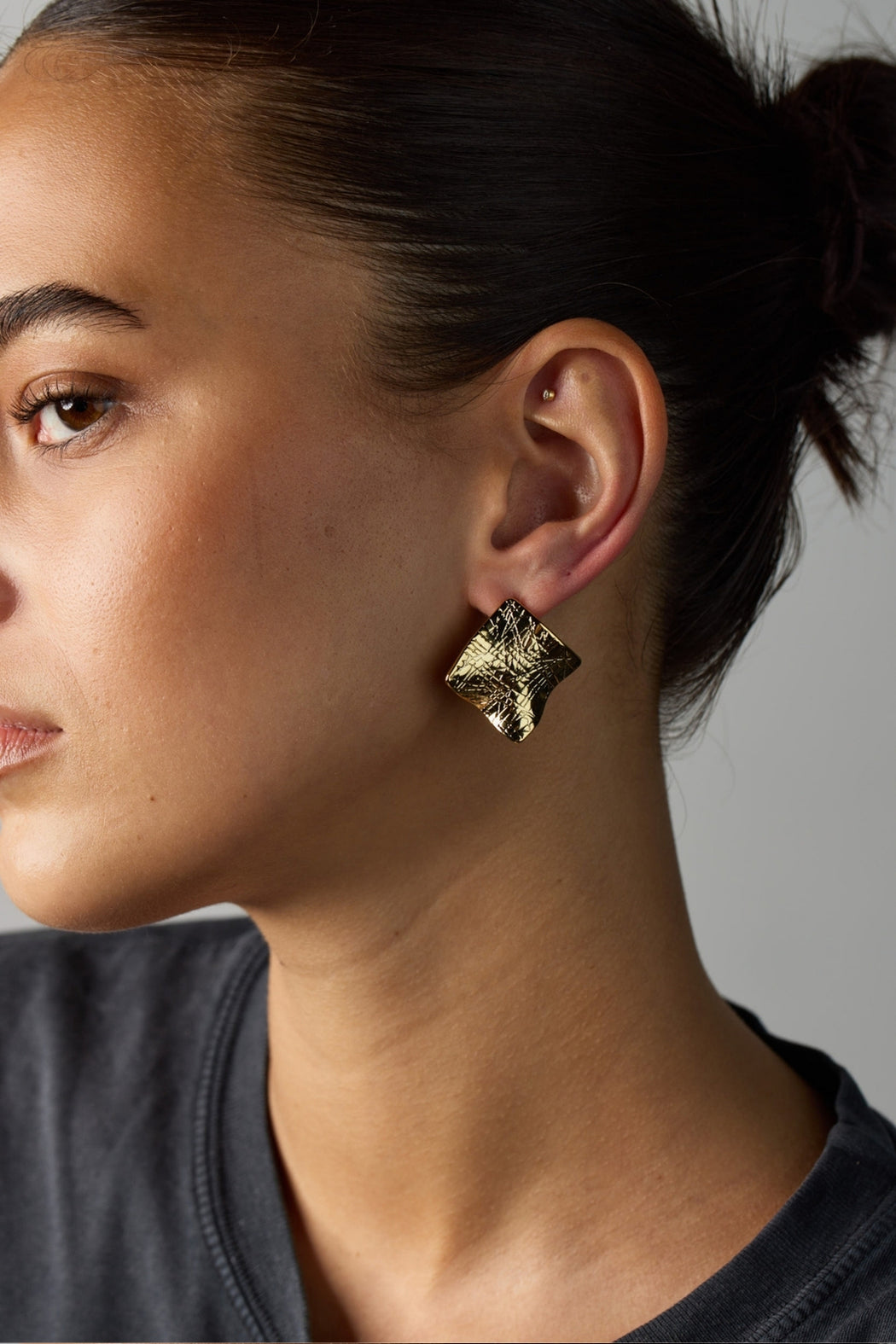 Zafino Lucy Earring - Gold (view 2)