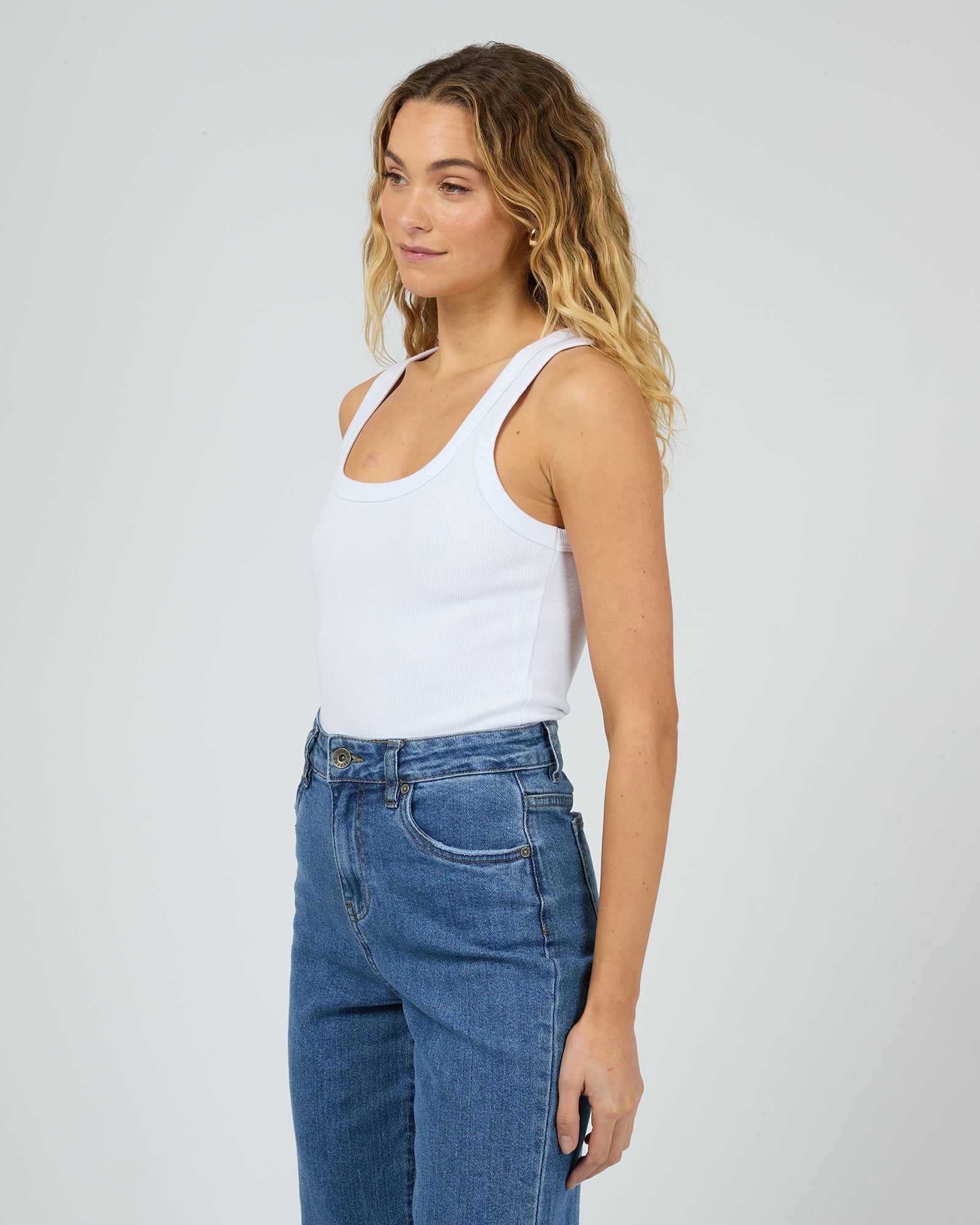 Silent Theory Mia Tank White - fabric detail