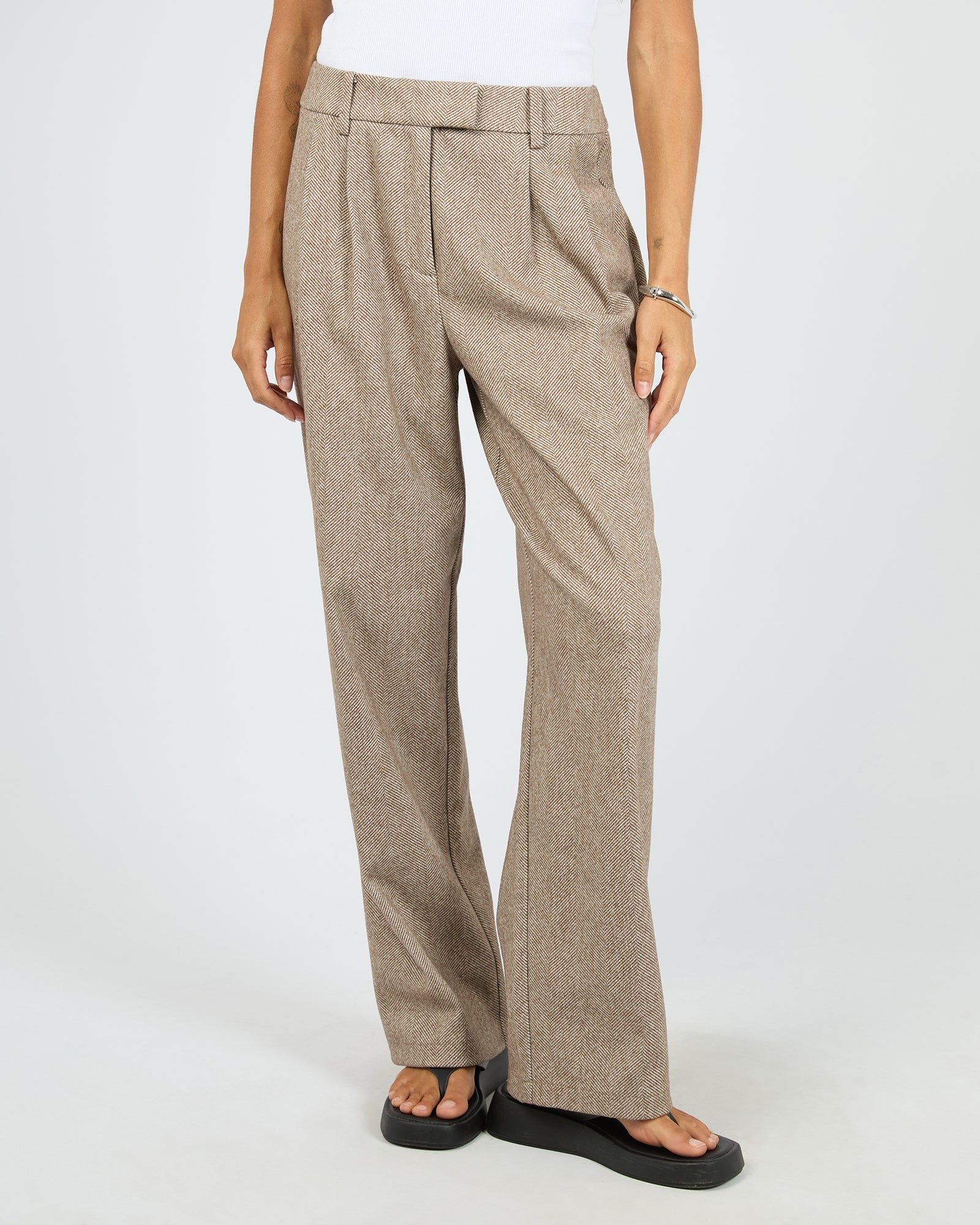 Silent Theory Opal Textured Pant Brown