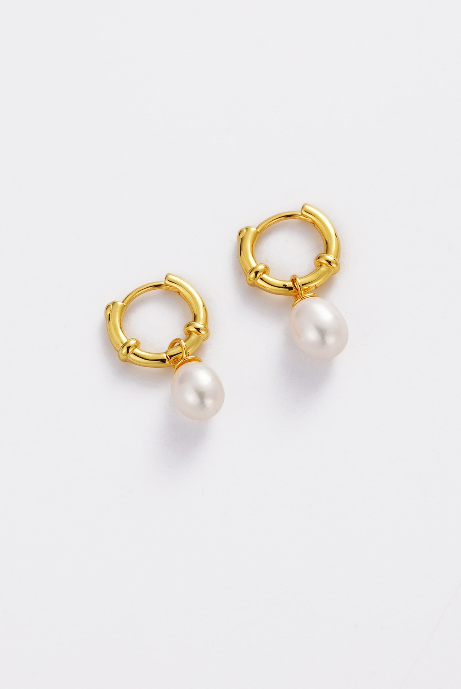 Zafino Tessa Pearl Hoop - Gold