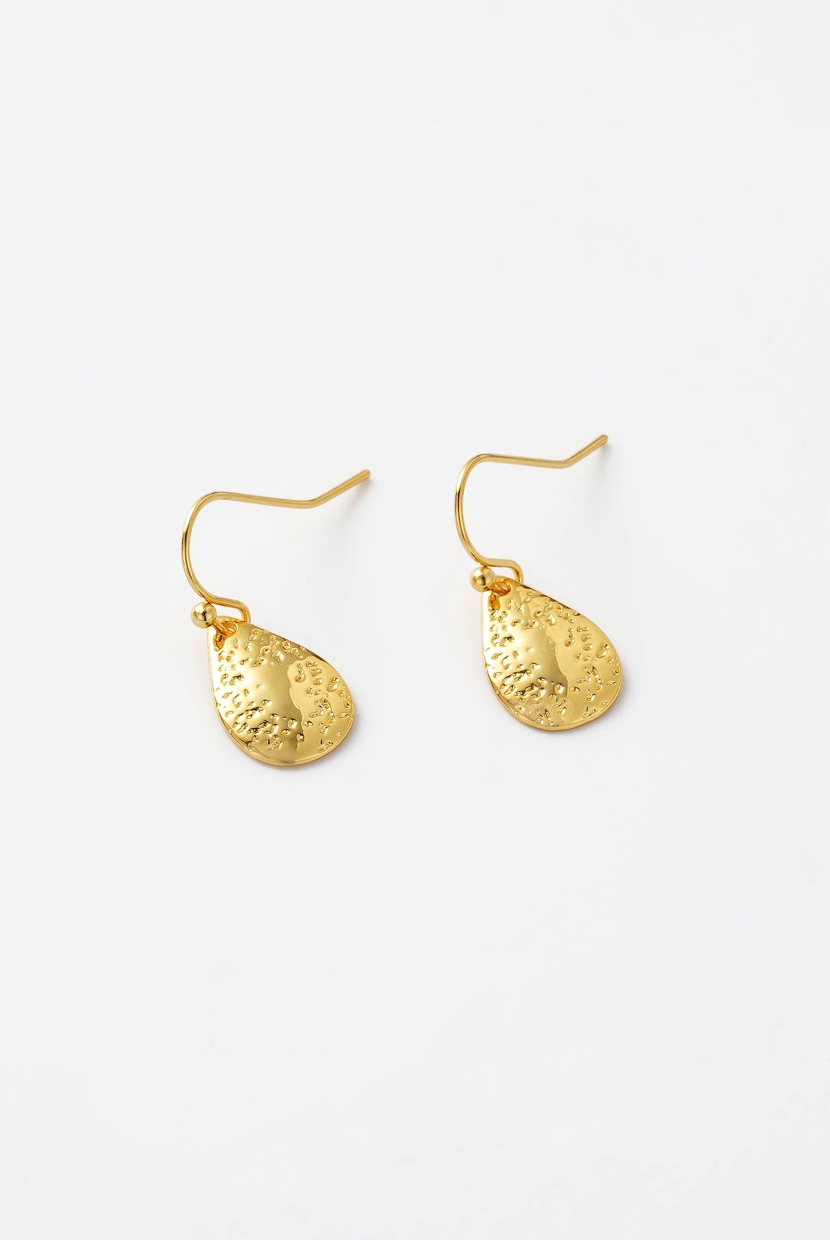 Zafino Neve Hook Earring gold worn