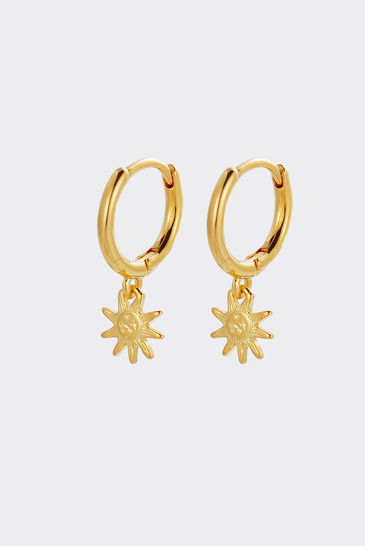 Zafino Luna Huggie in gold
