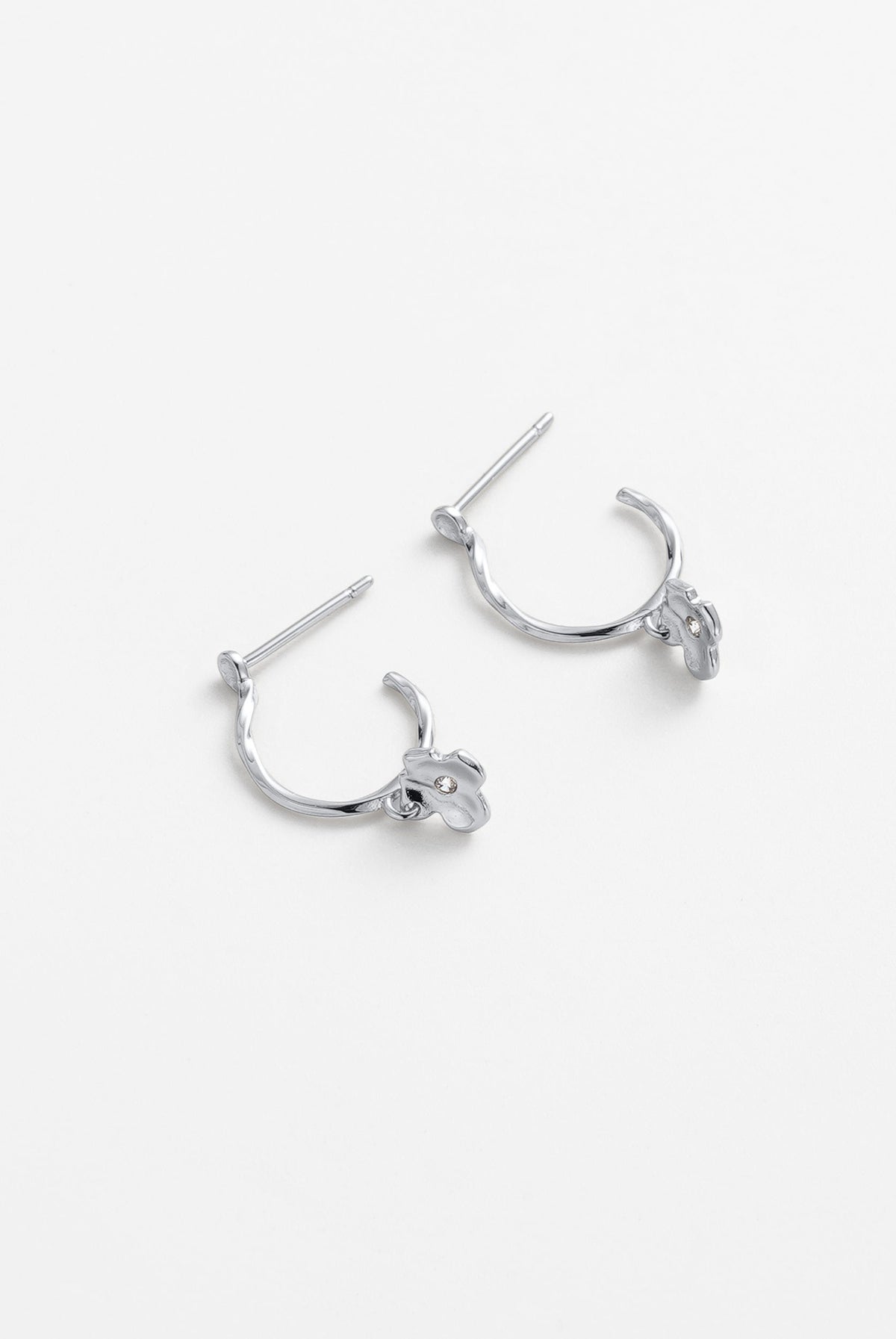 Zafino Fleur Hoop silver detail
