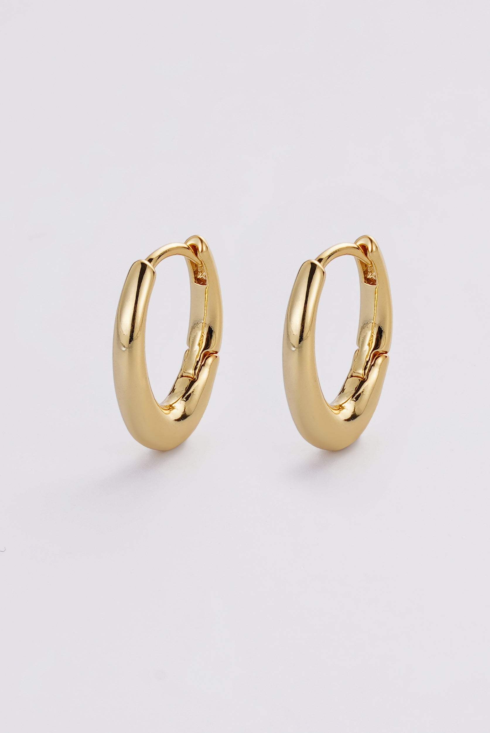 Zafino Pia Hoop Small - Gold
