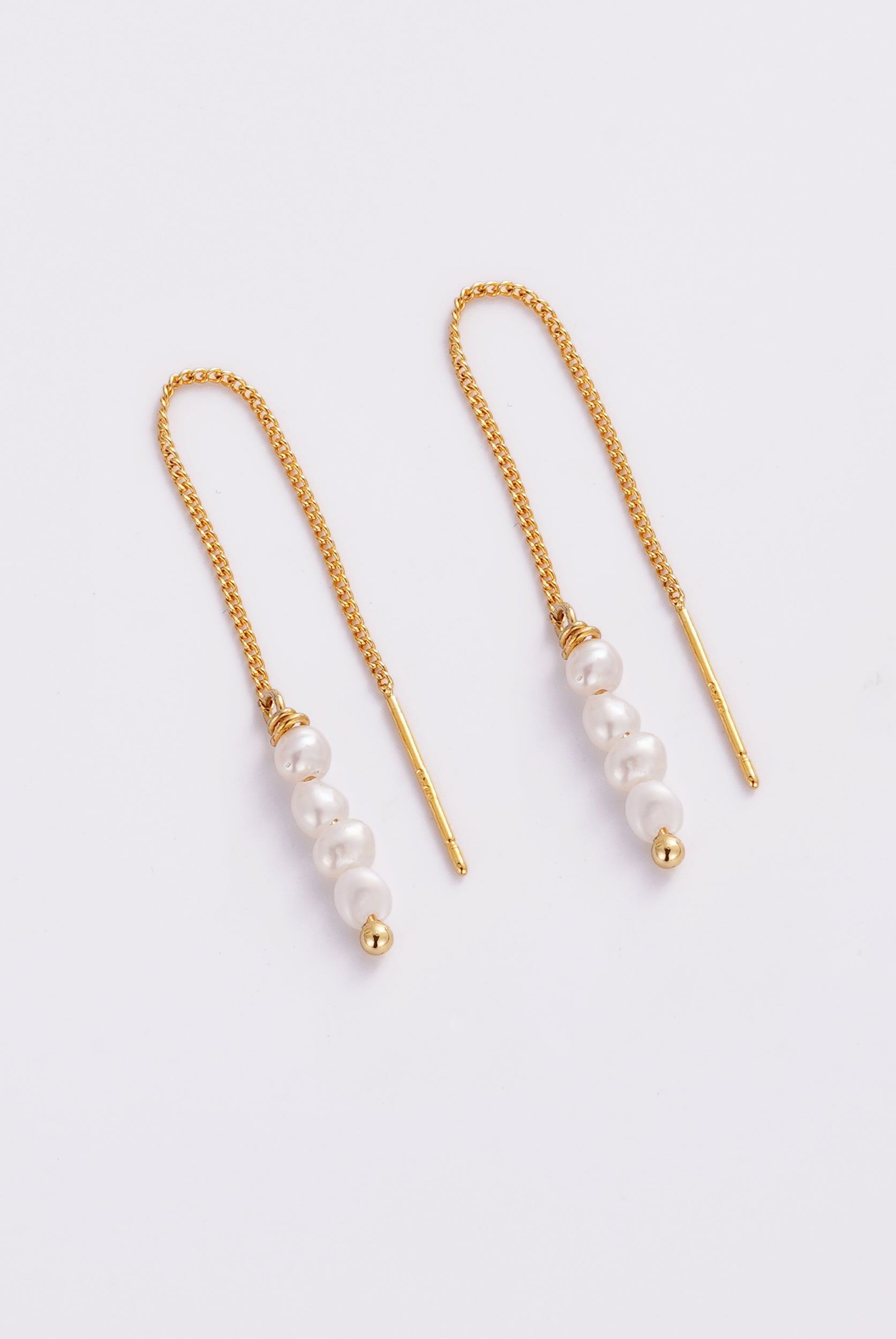 Zafino Scarlette Thread Earring Gold detail