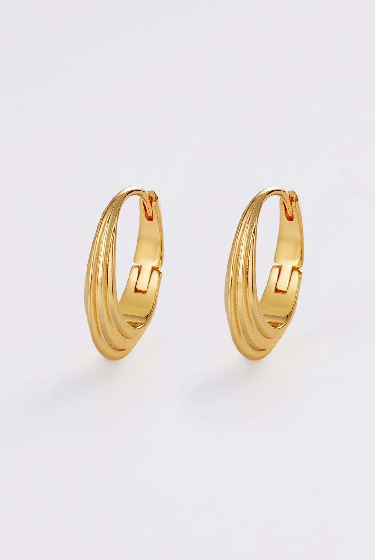 Zafino Marley Hoop - Medium - Gold