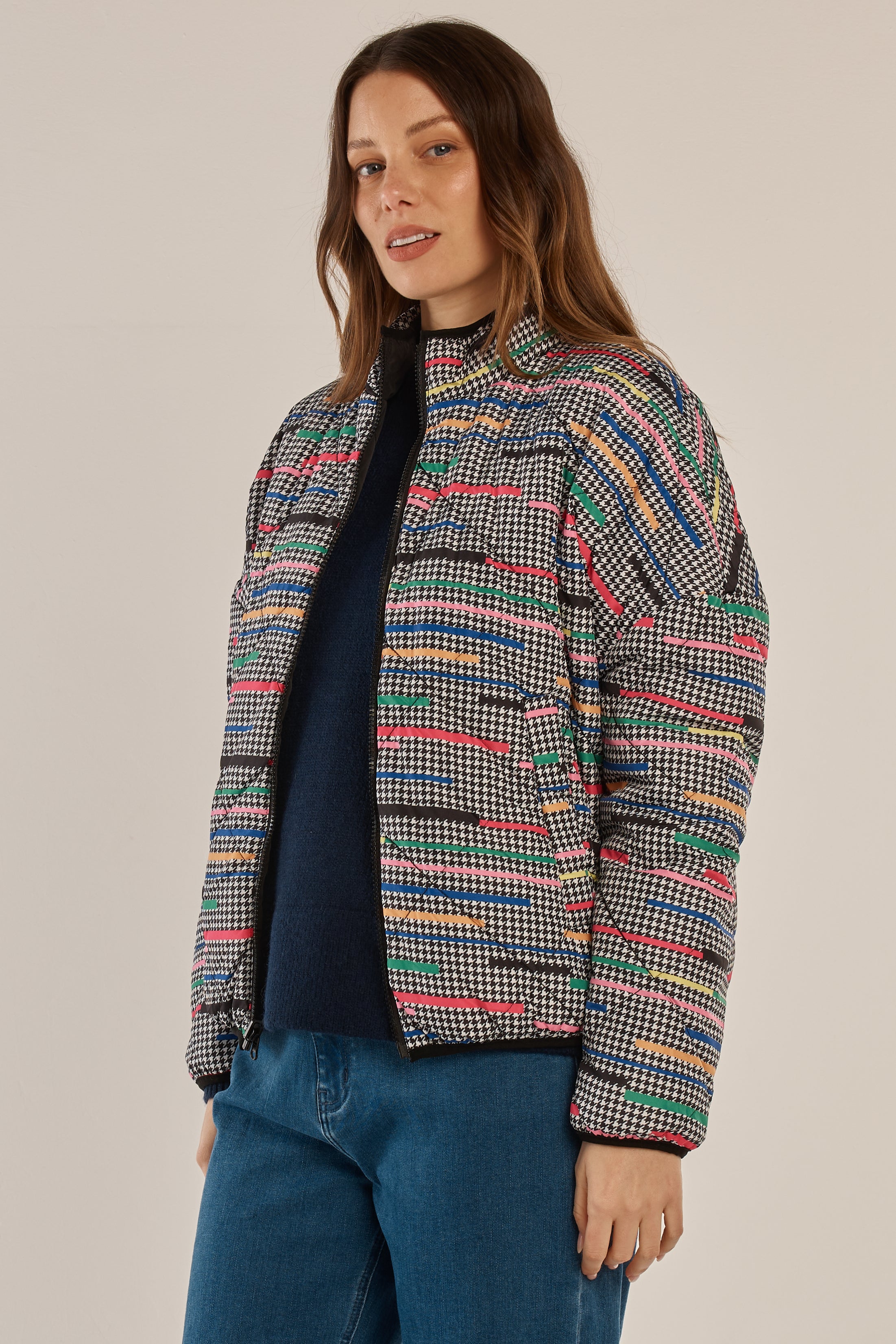 Betty Basics Finch Reversible Jacket - Rainbow Houndstooth / Black (view 3)