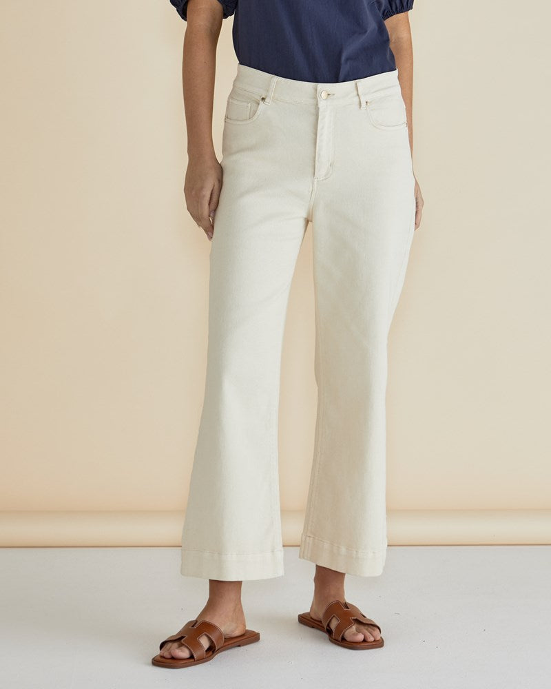 Betty Basics Willow Wide Leg Jeans - Off White (view 2)