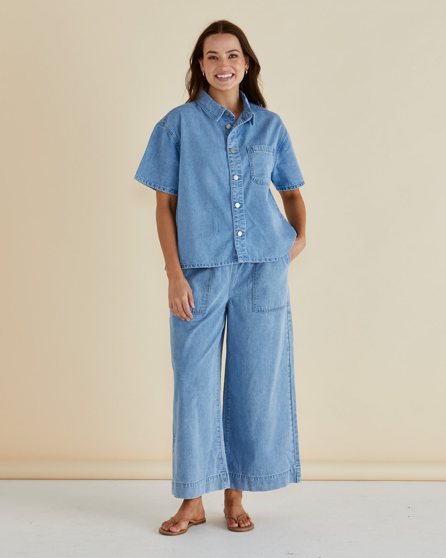 Saffra Relax Leg Jean - Medium Wash Blue Denim