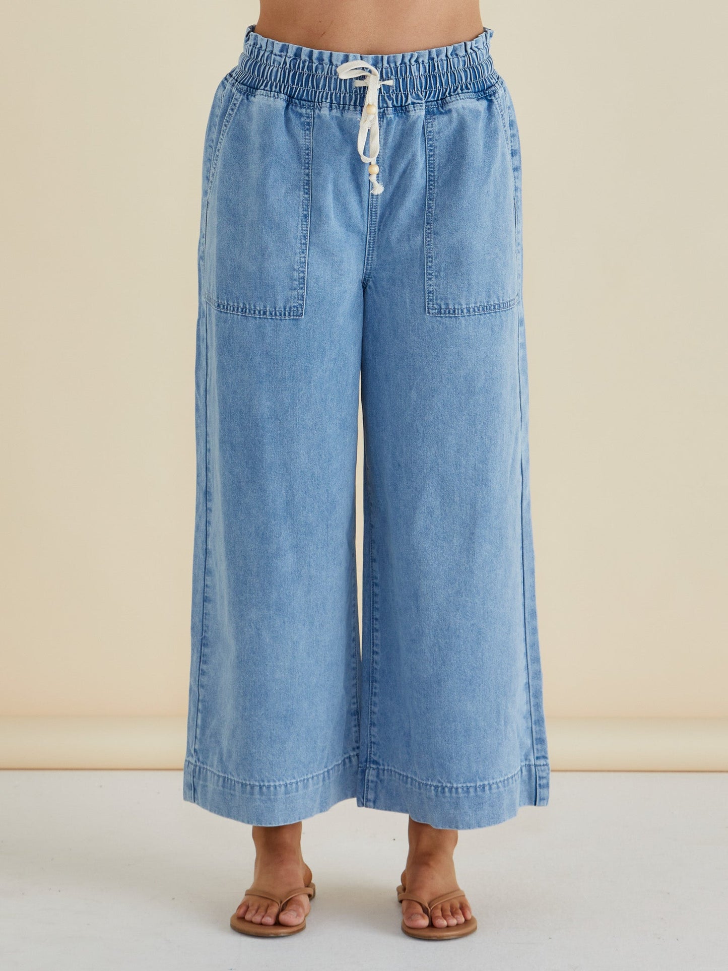 Saffra Relax Leg Jean - Medium Wash Blue Denim