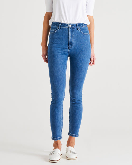 Betty Basics Betty Essential Jeans - Vintage Blue (view 2)