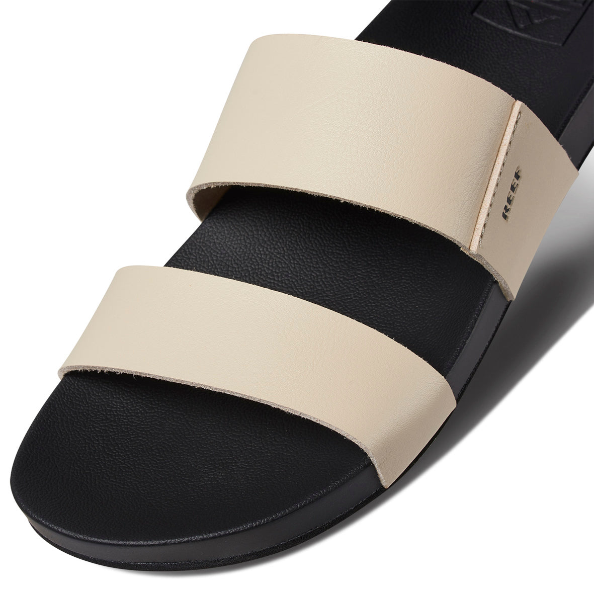 Reef Cushion Vista - Vintage Black (view 3)
