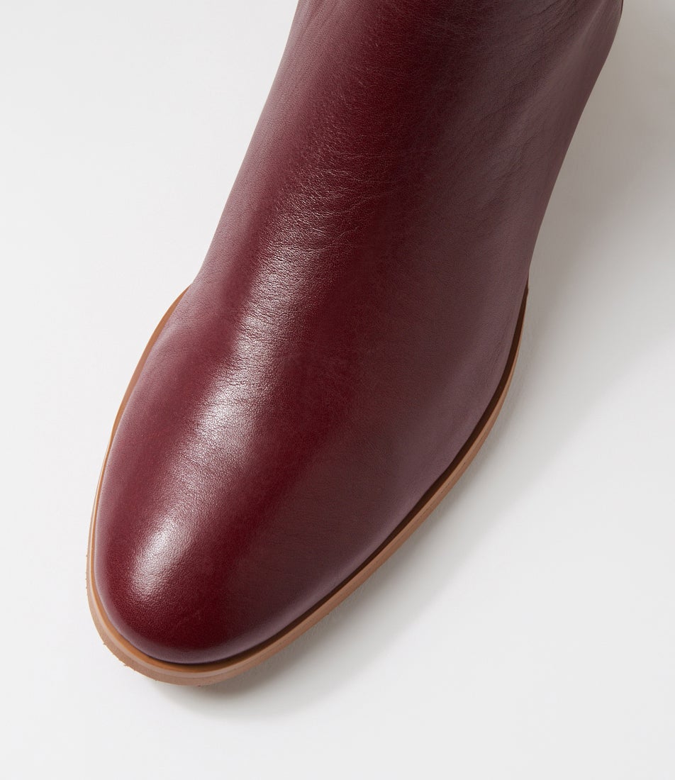Tetley - Burgundy Leather