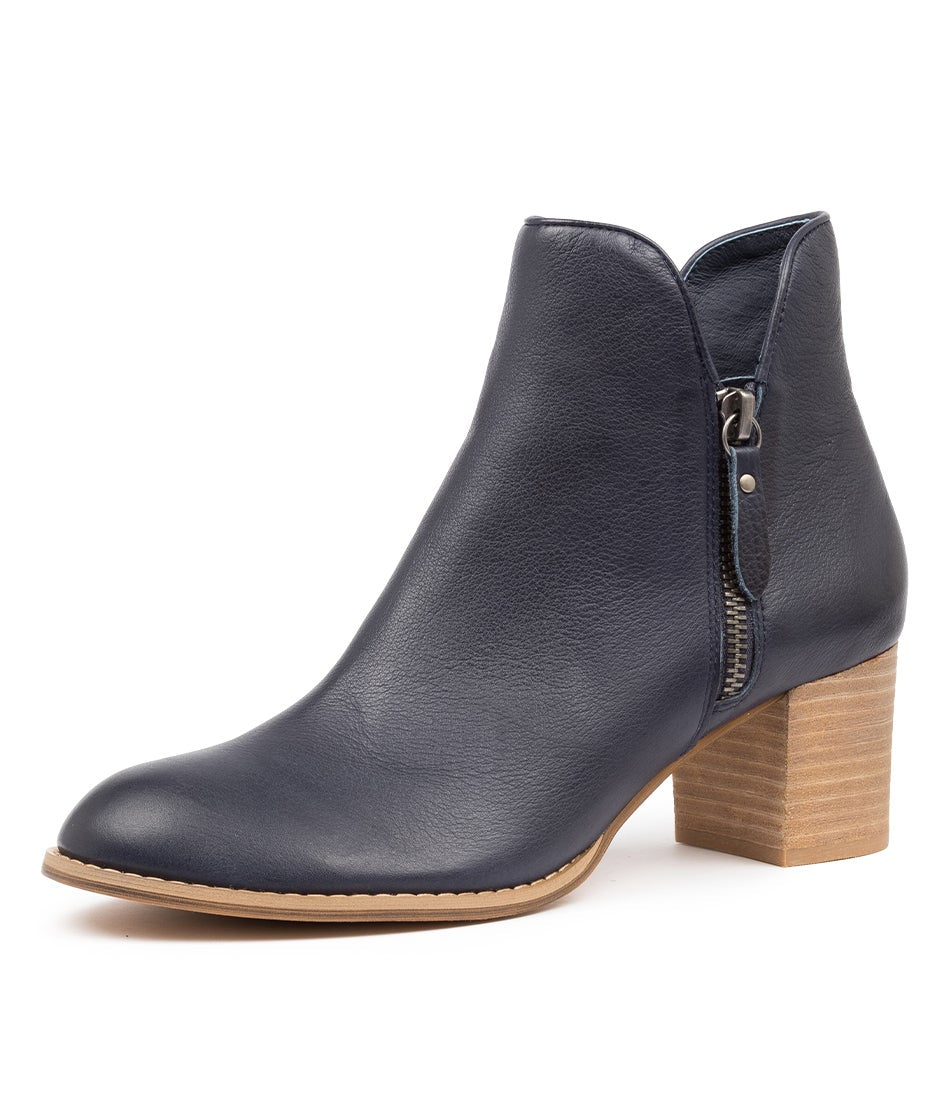 Shiannely - Navy Leather