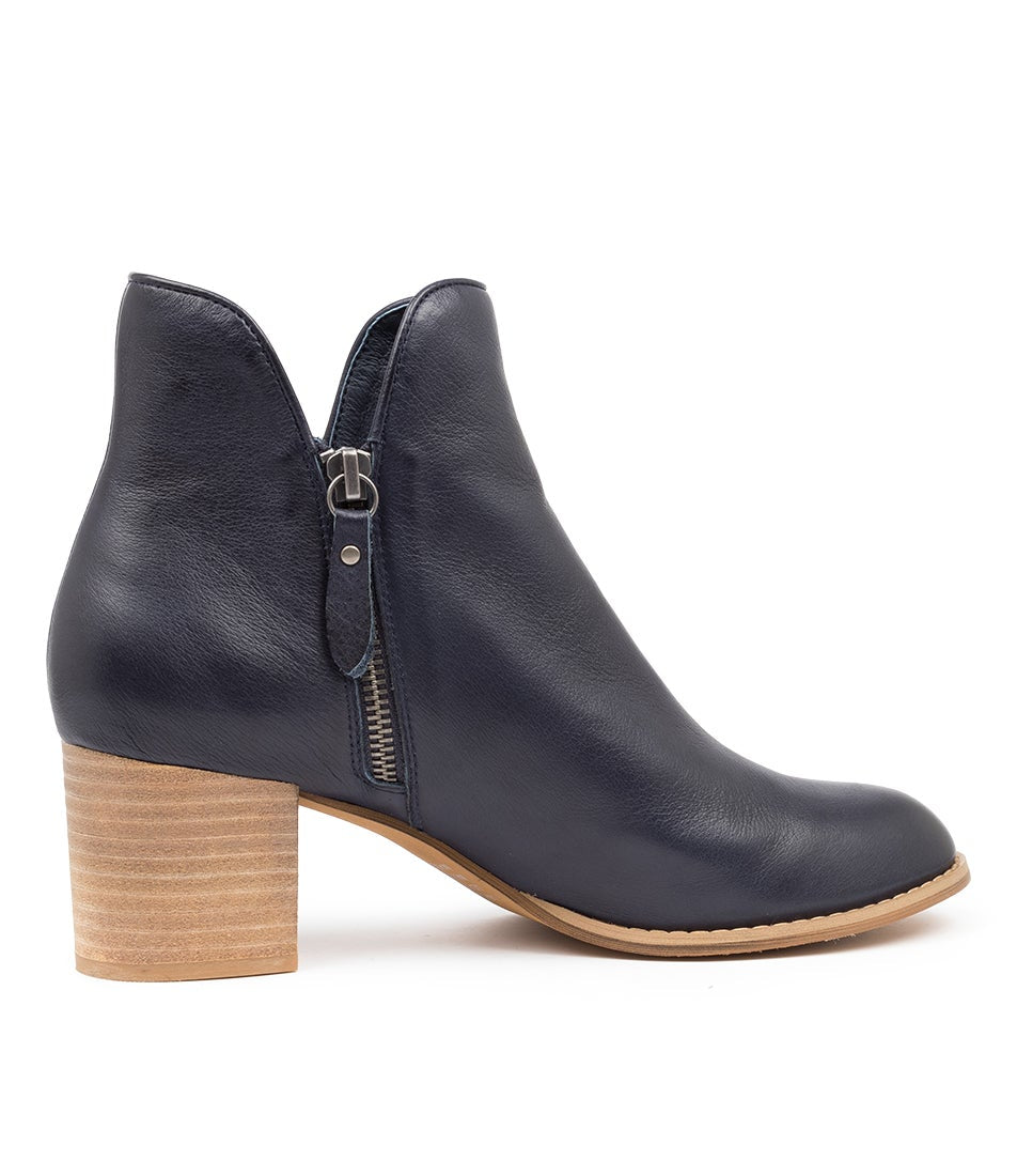 Shiannely - Navy Leather
