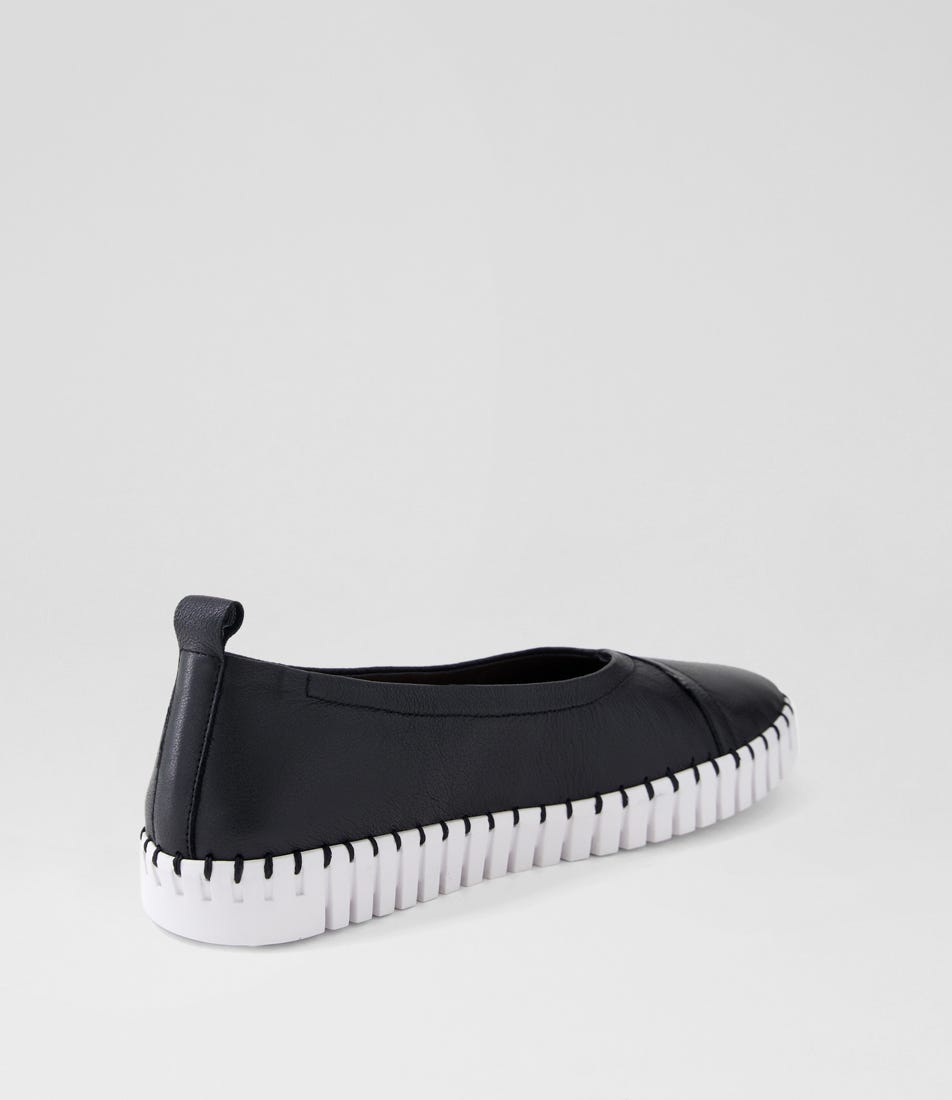 Heaton - Black / White