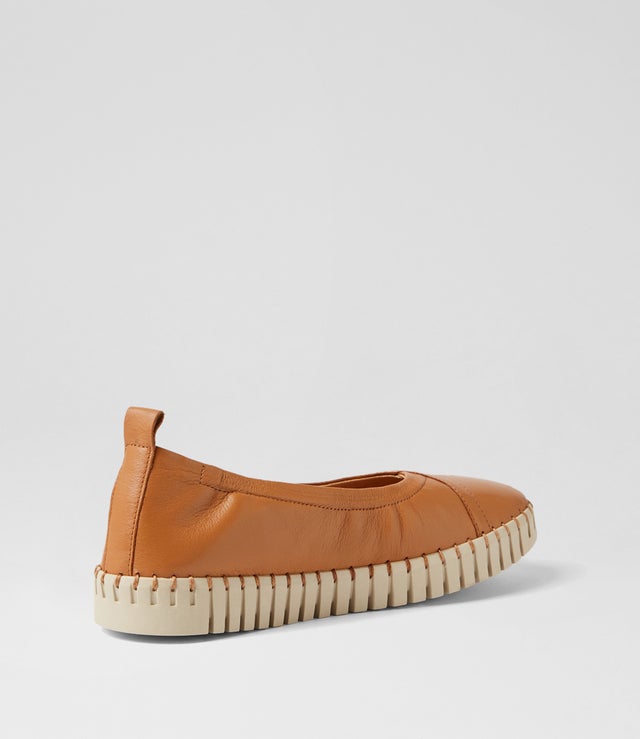 Heaton Sneaker - DK Tan / Almond